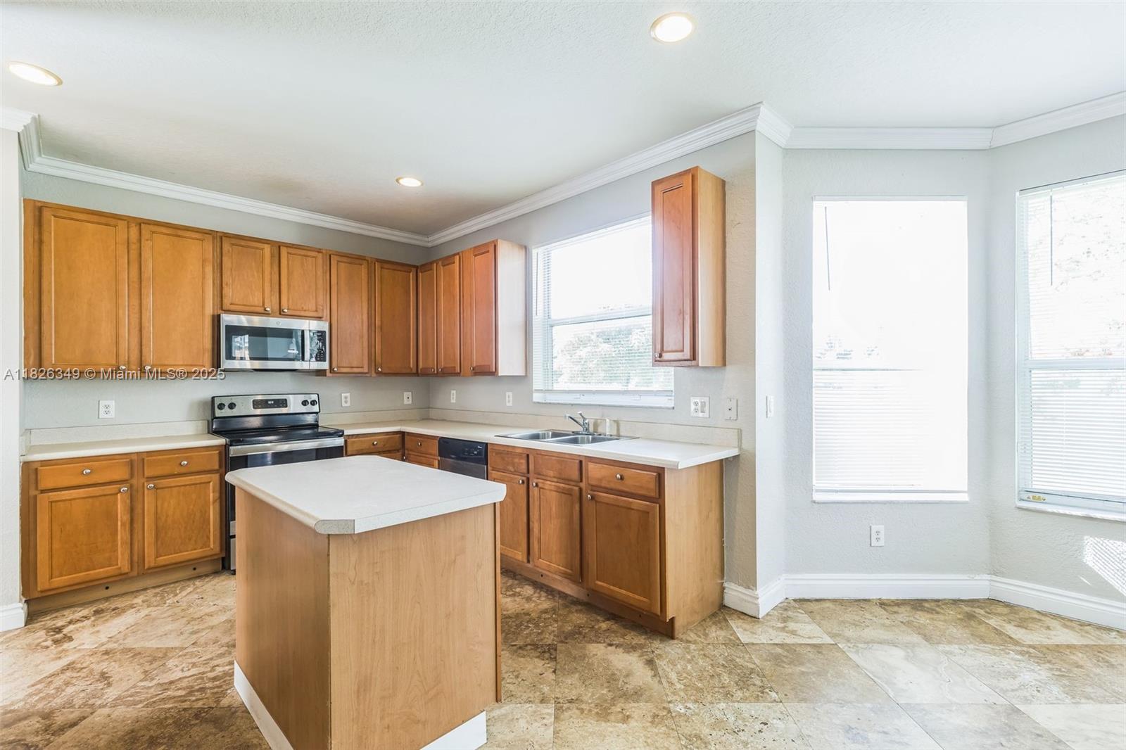 12986 SW 21st St, Miramar, Florida image 13