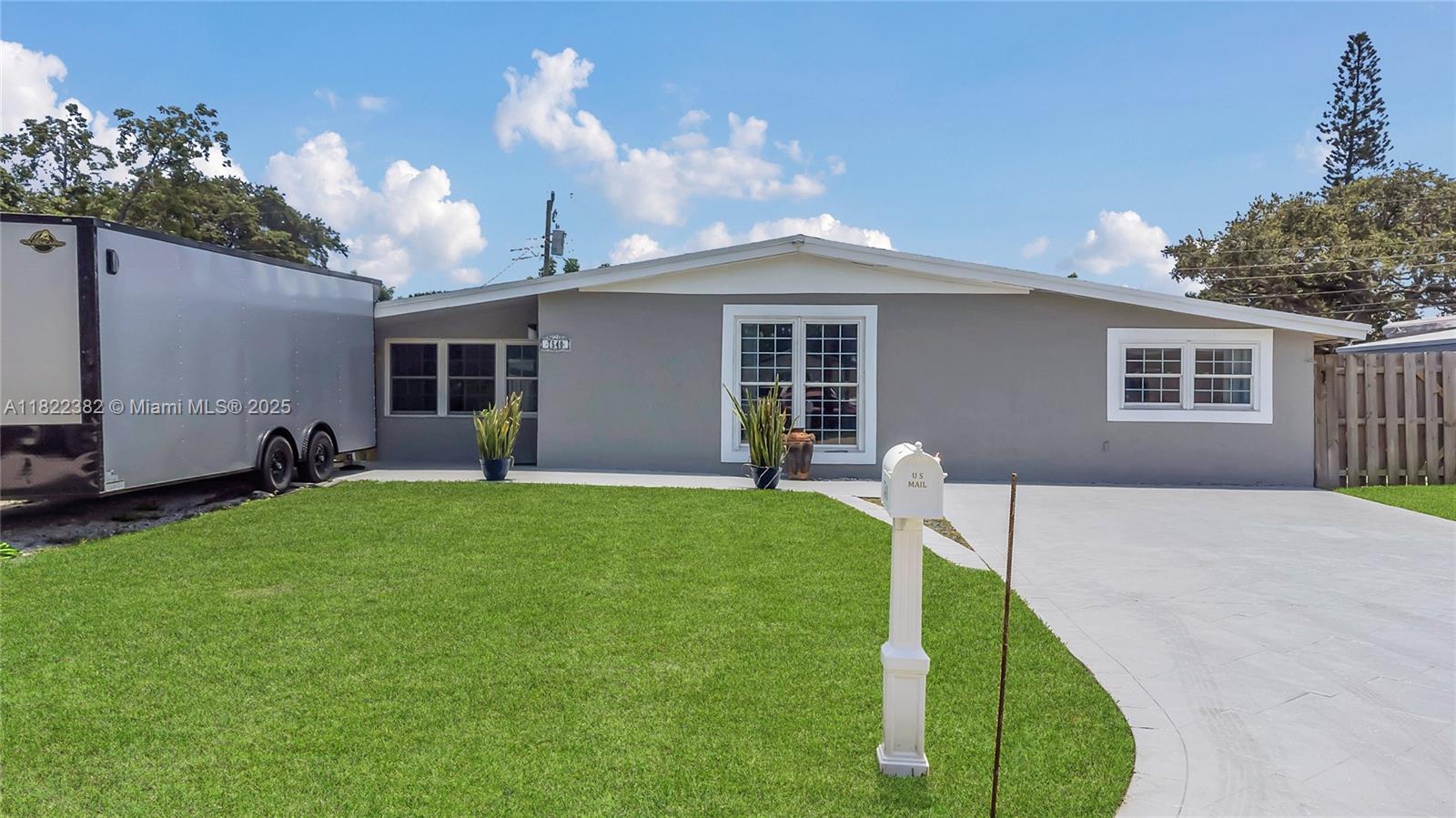 7540 Simms St, Hollywood, Florida image 25