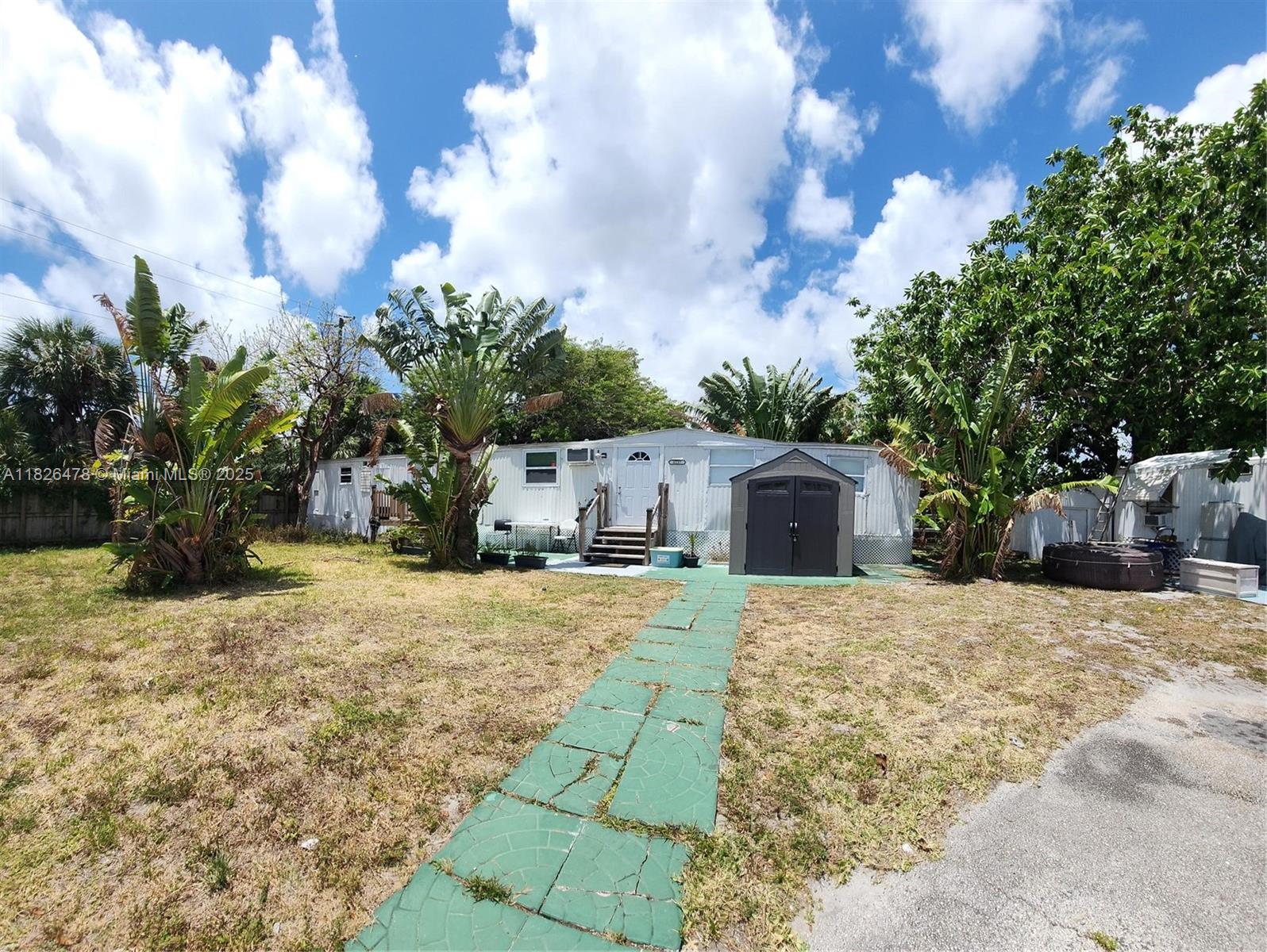 6237 NE 8th Avenue, Fort Lauderdale, Florida image 2
