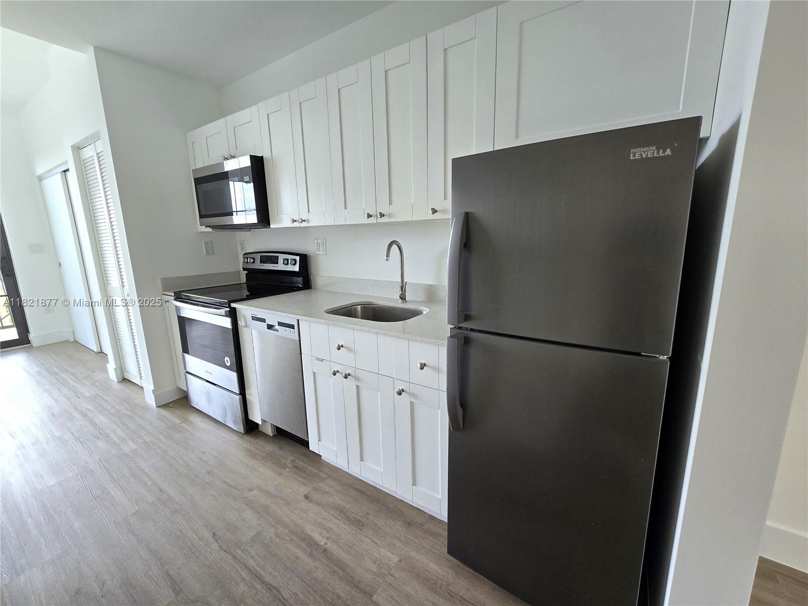 Property photo # 9