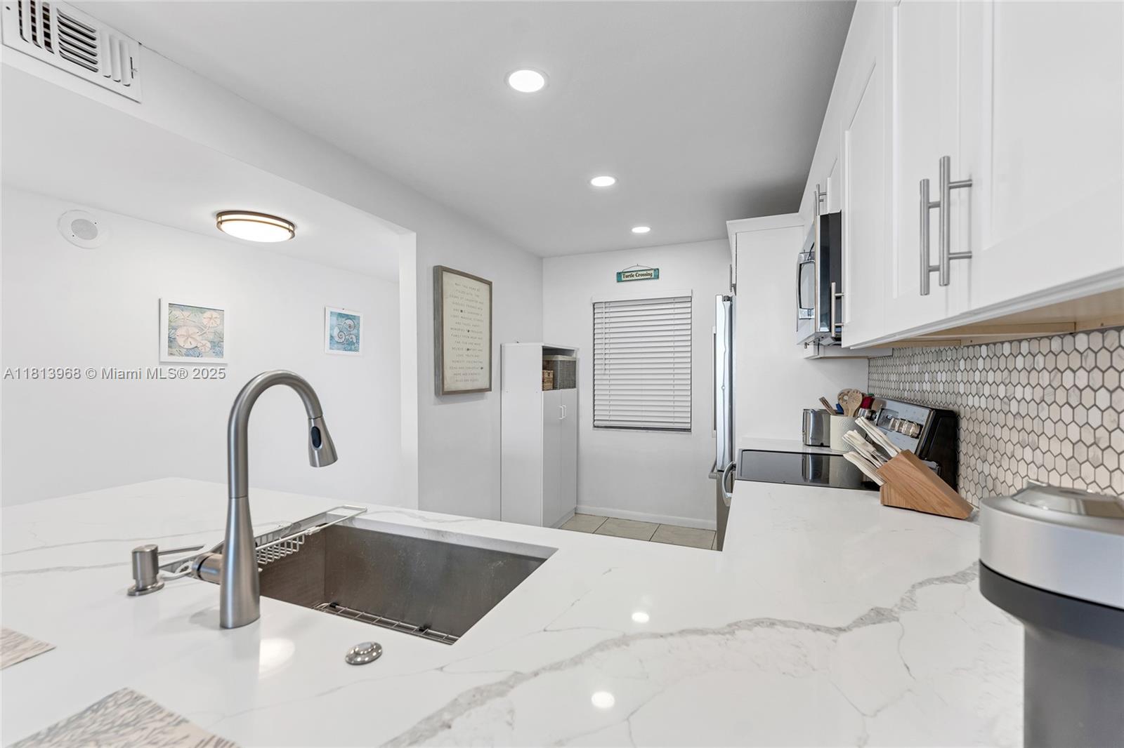 7370 S Ocean Dr #815, Jensen Beach, Florida image 11