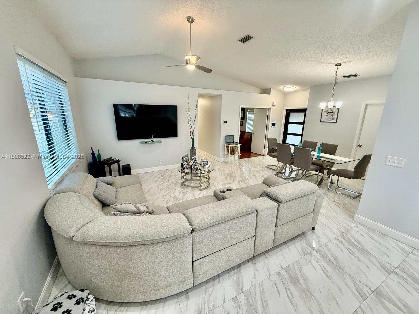 17673 SW 19th St, Miramar, Florida image 13