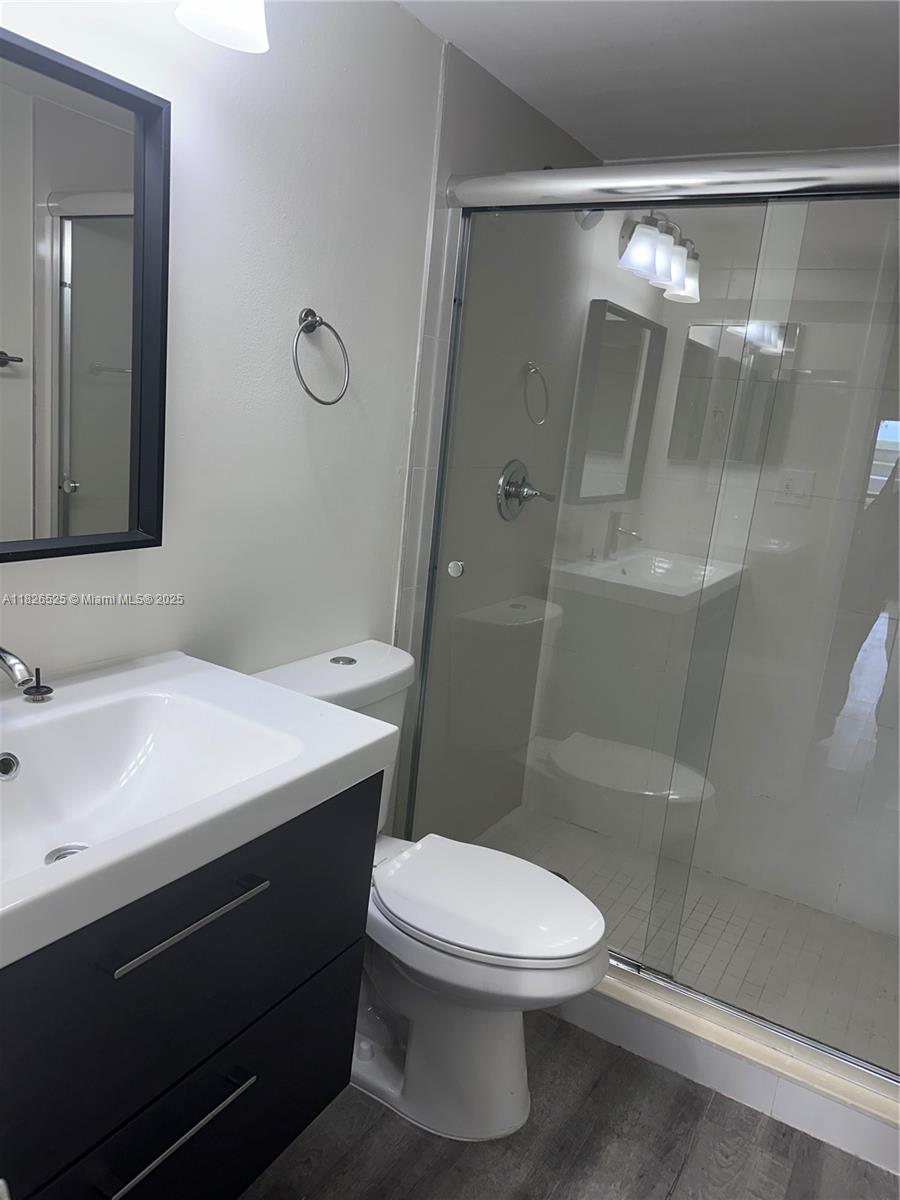 185 Lakeview Dr #102, Weston, Florida image 15