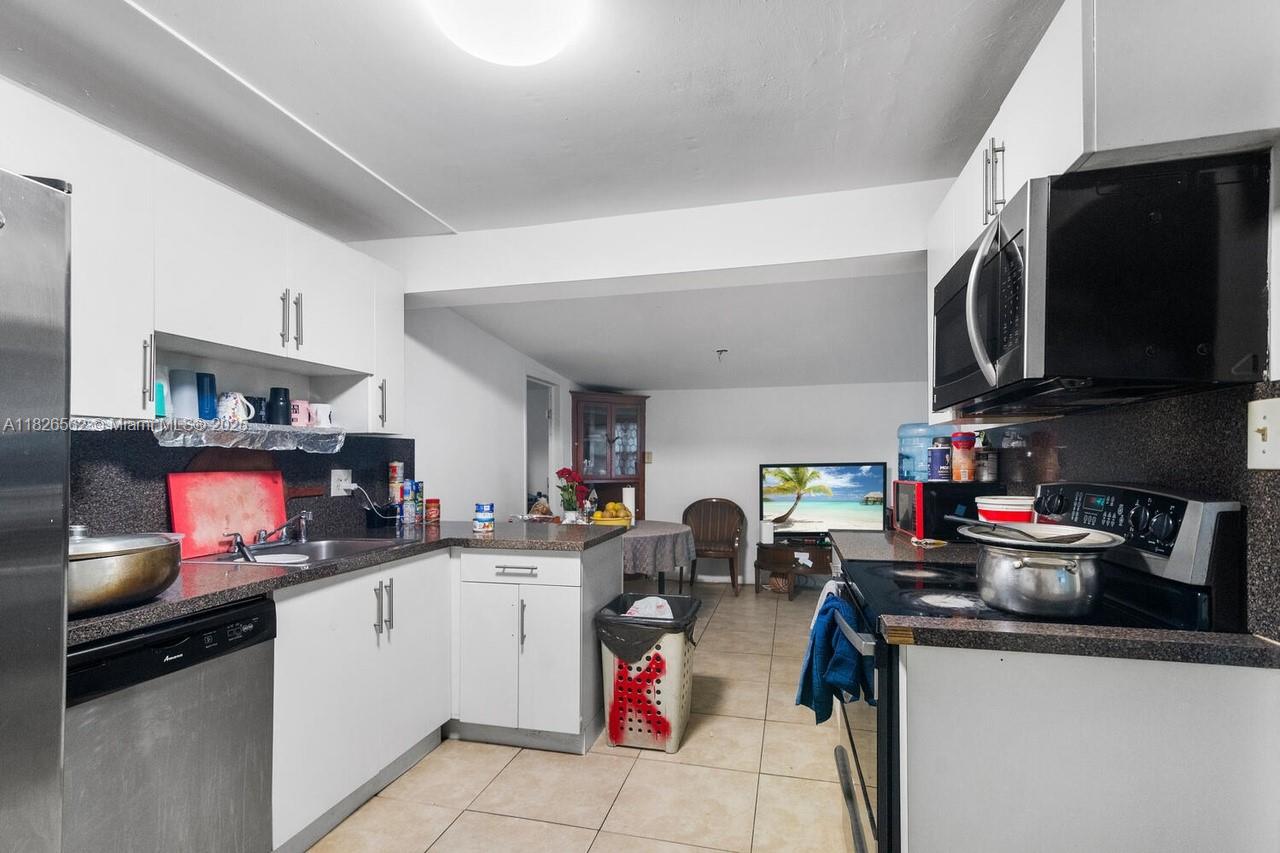 1150 SW 24th Ave, Fort Lauderdale, Florida image 2