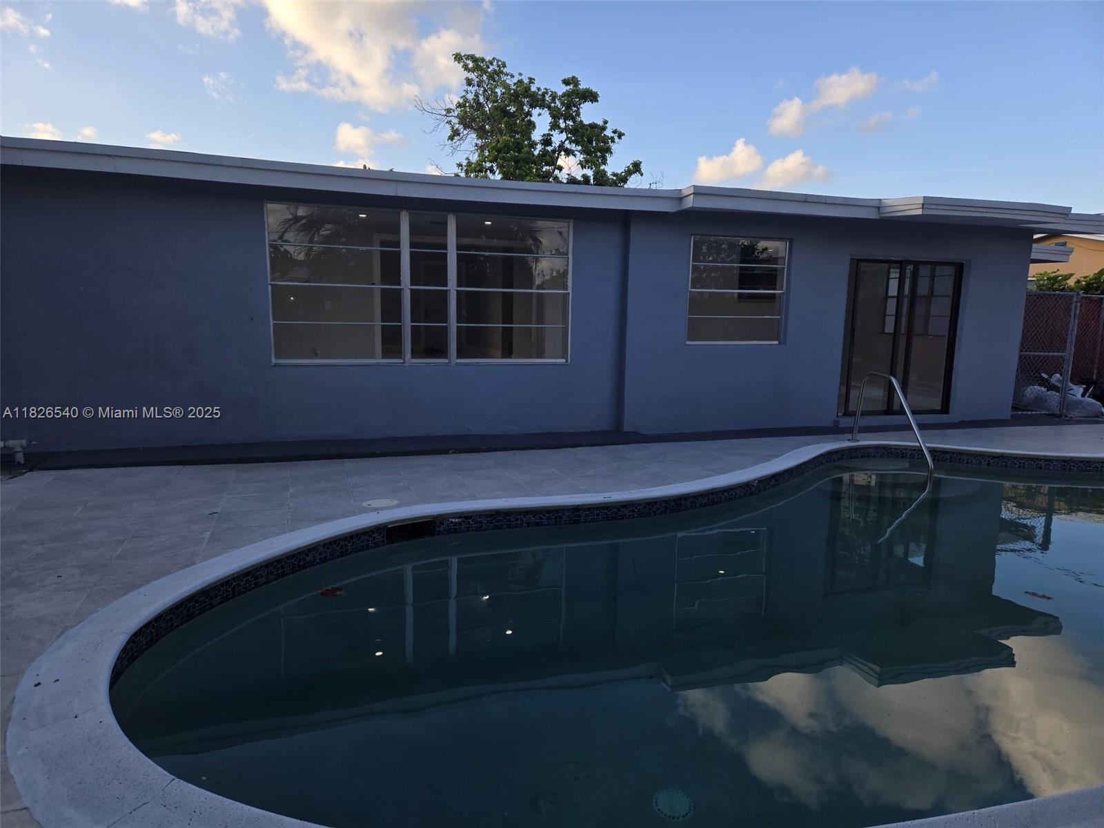 954 W 72nd Pl, Hialeah, Florida image 17