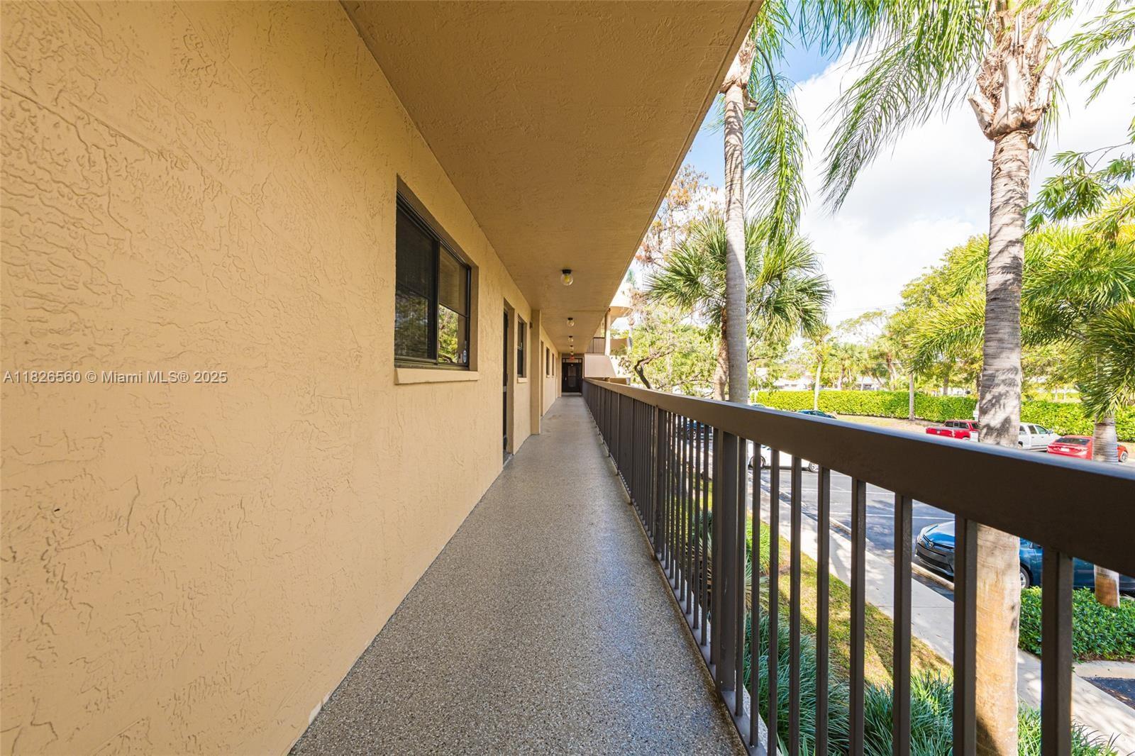 Residential, Tamarac, Florida image 5