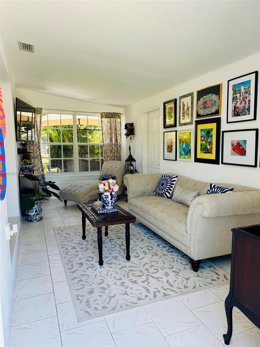 3820 SW 47th Ave, West Park, Florida image 2