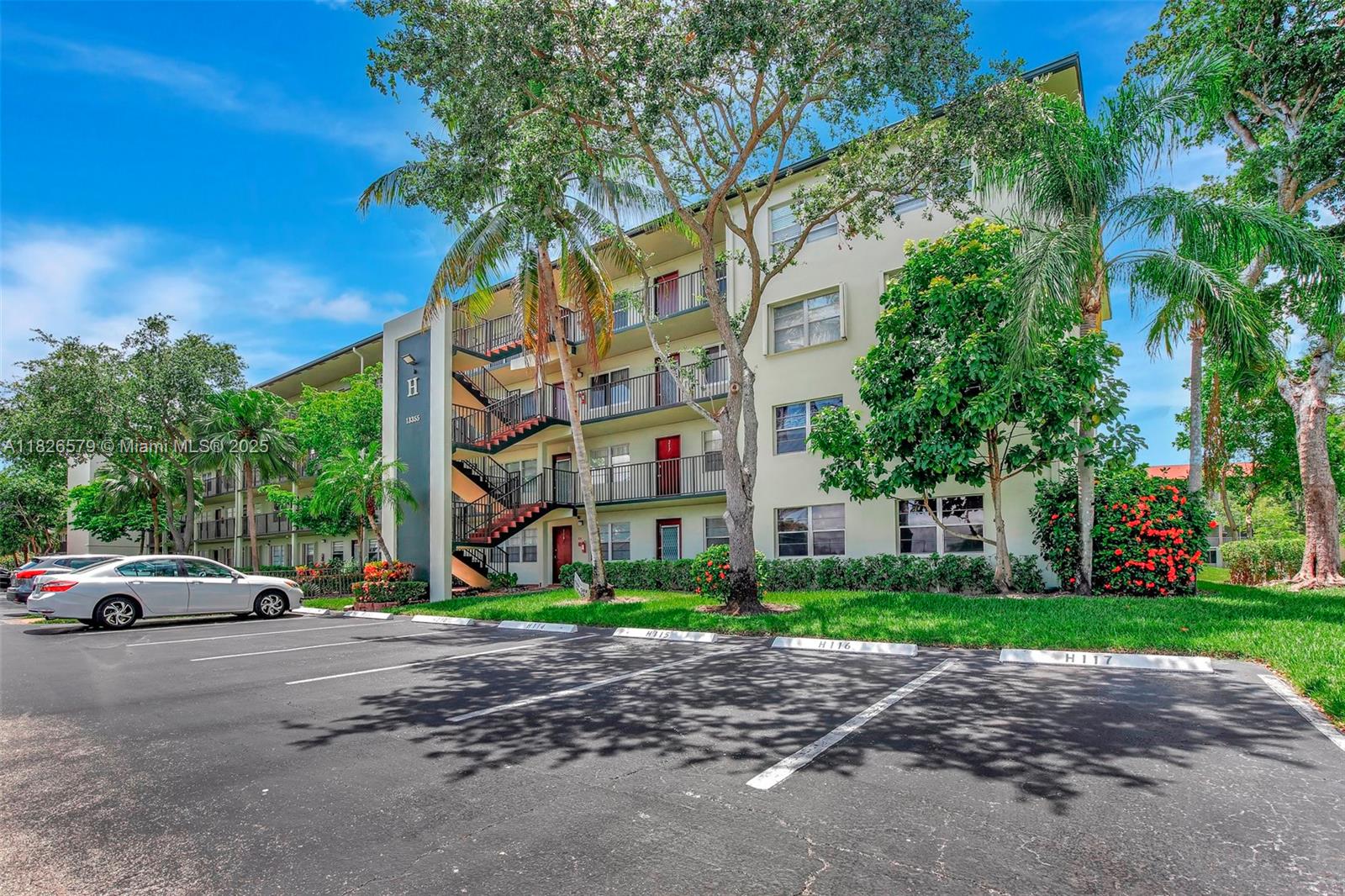 13355 SW 9th Ct #413H, Pembroke Pines, Florida image 1