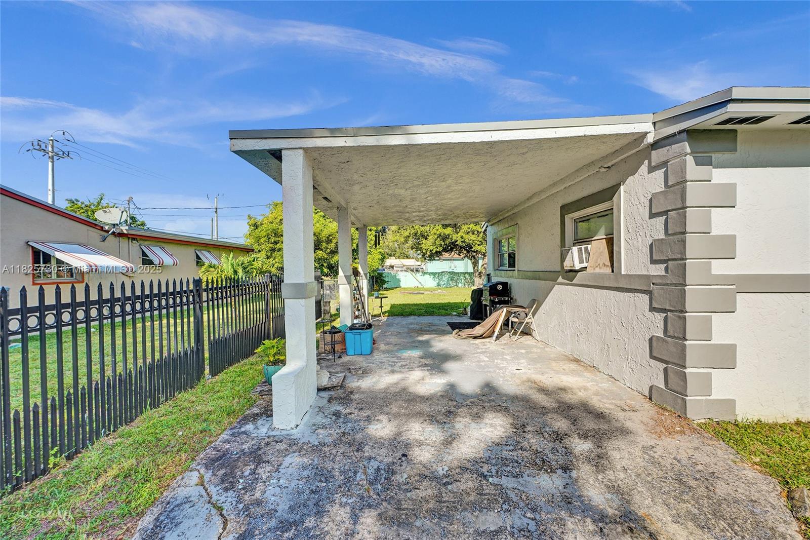 17415 NW 27th Ct, Miami Gardens, Florida image 17