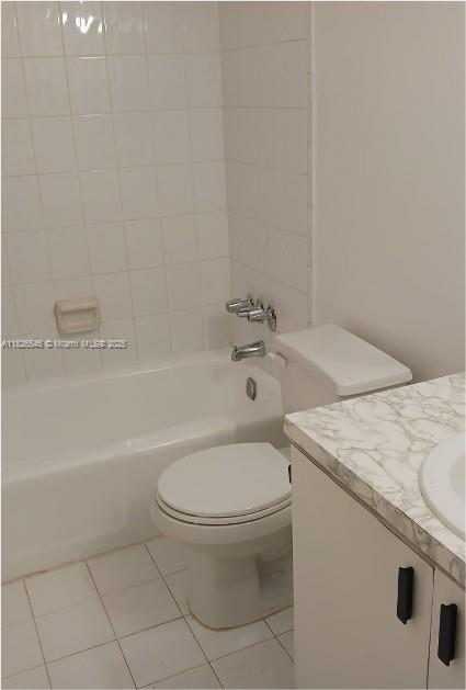 Residential, Hialeah, Florida image 4