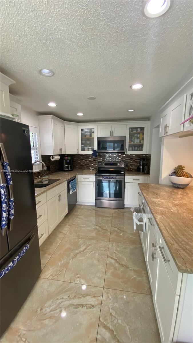 7809 NW 40th Ct, Coral Springs, Florida image 12