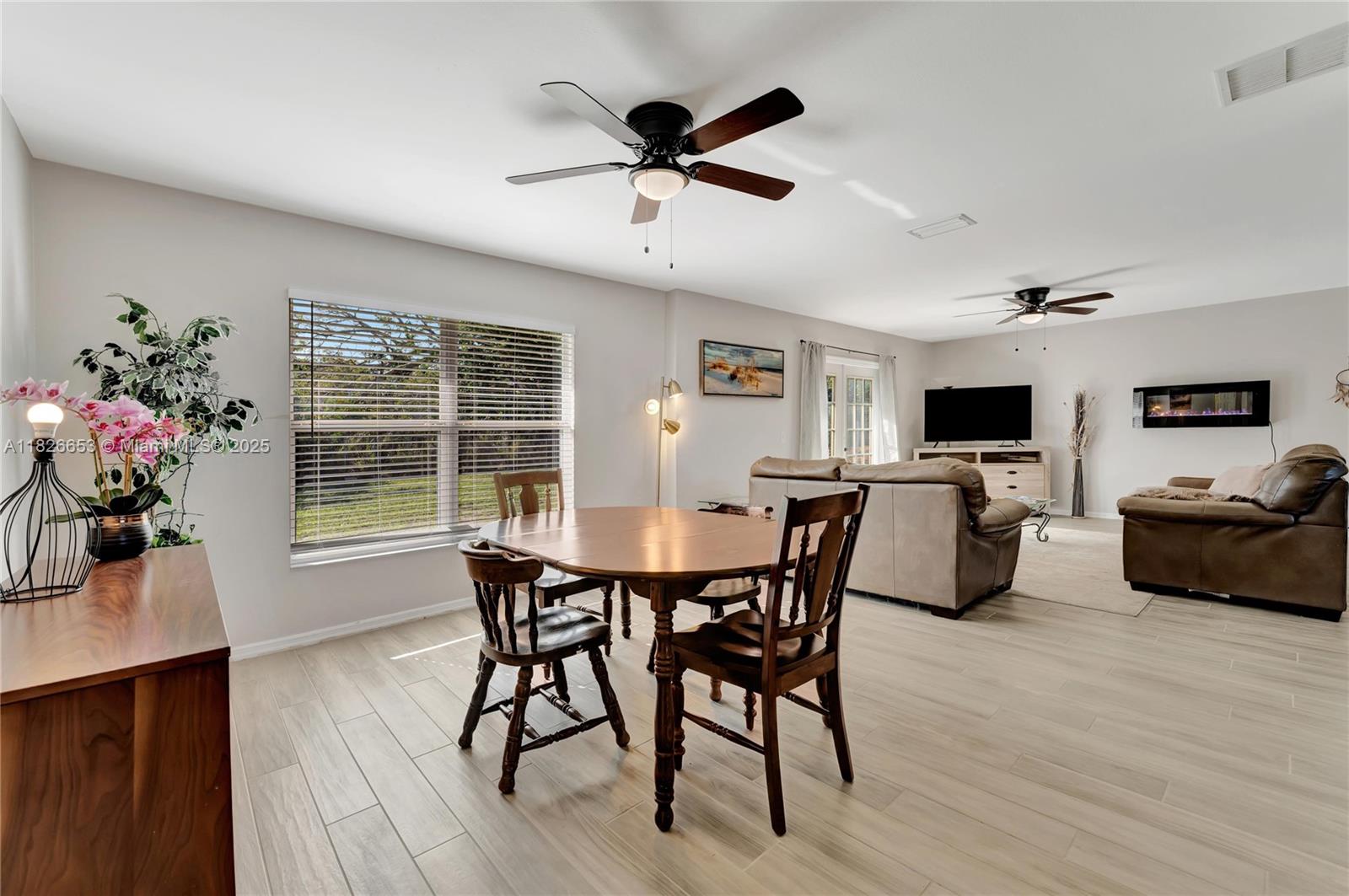 2916 Woodcrest Dr, Sarasota, Florida image 14