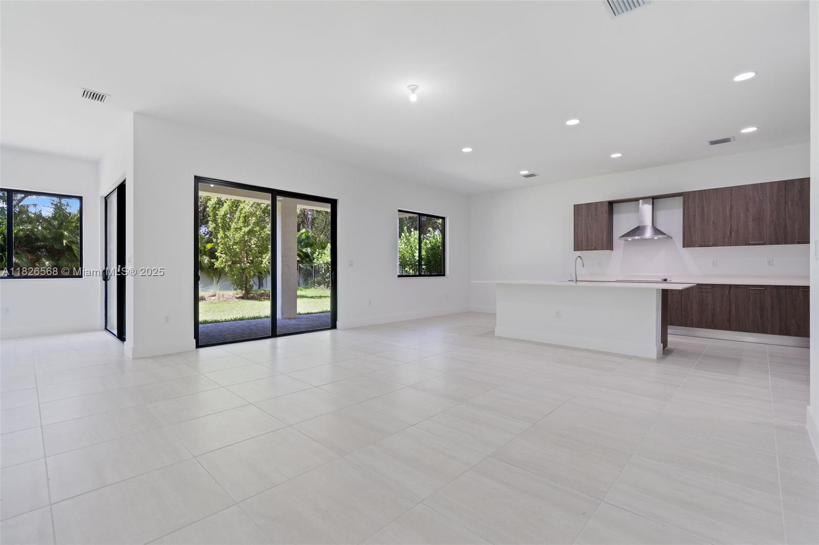 10456 SW 57th Ct, Cooper City, Florida image 5