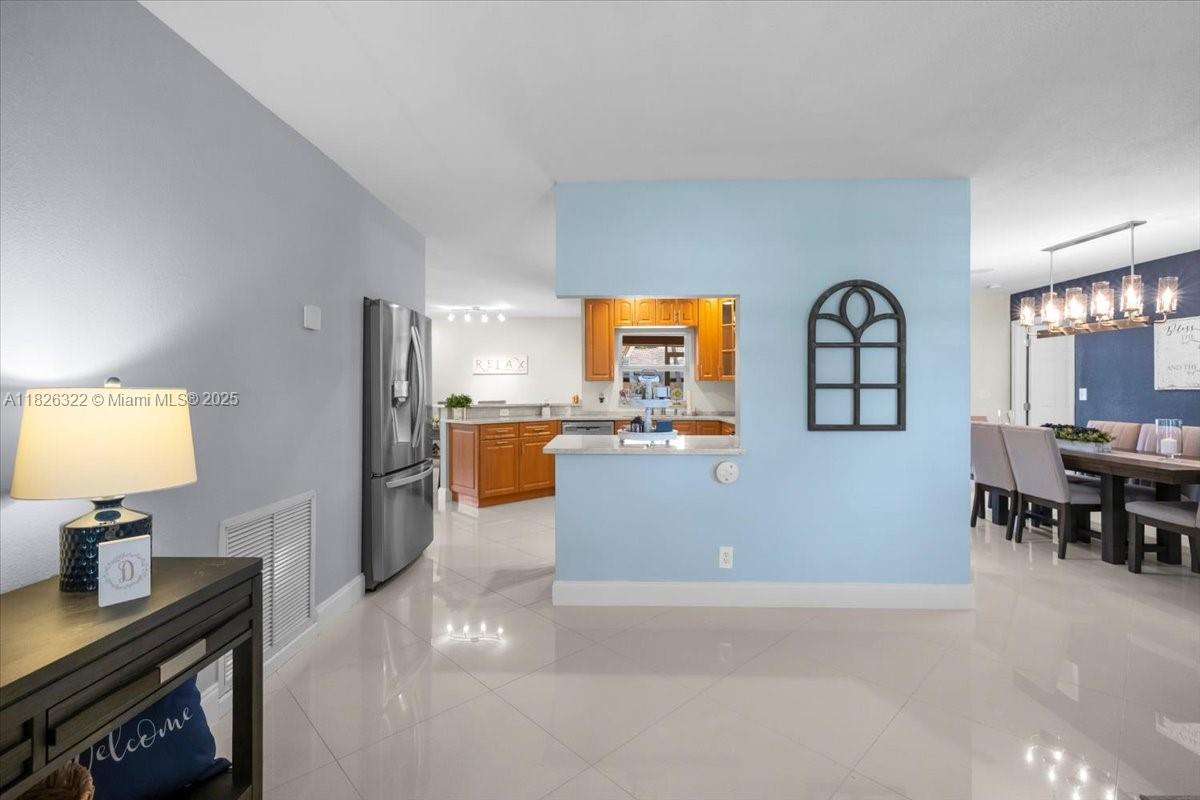 2372 NW 120th Ln, Coral Springs, Florida image 6