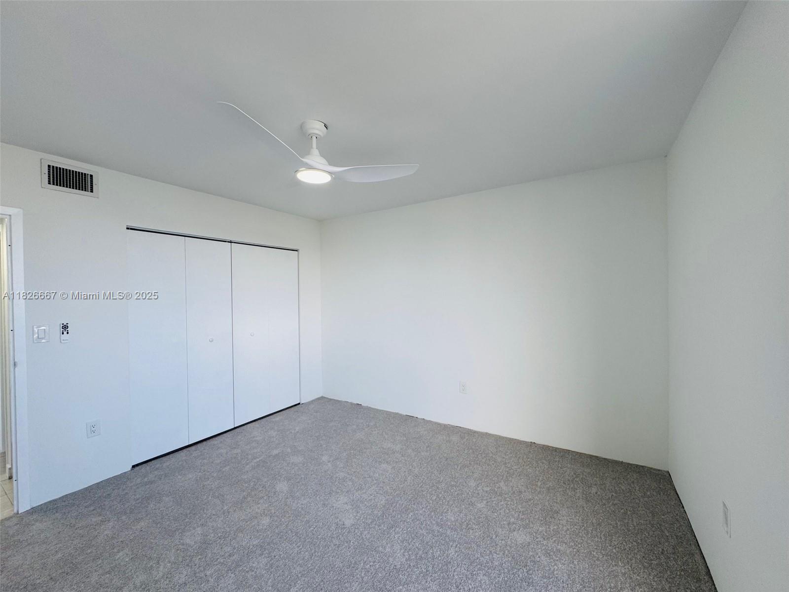 3675 N Country Club Dr #1906, Aventura, Florida image 10