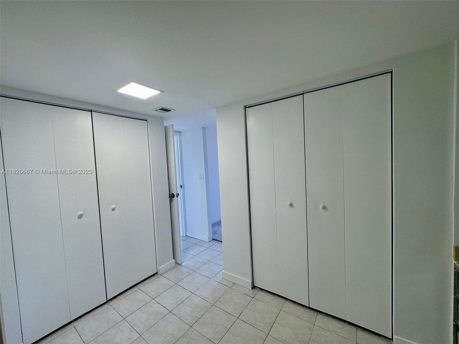 3675 N Country Club Dr #1906, Aventura, Florida image 18