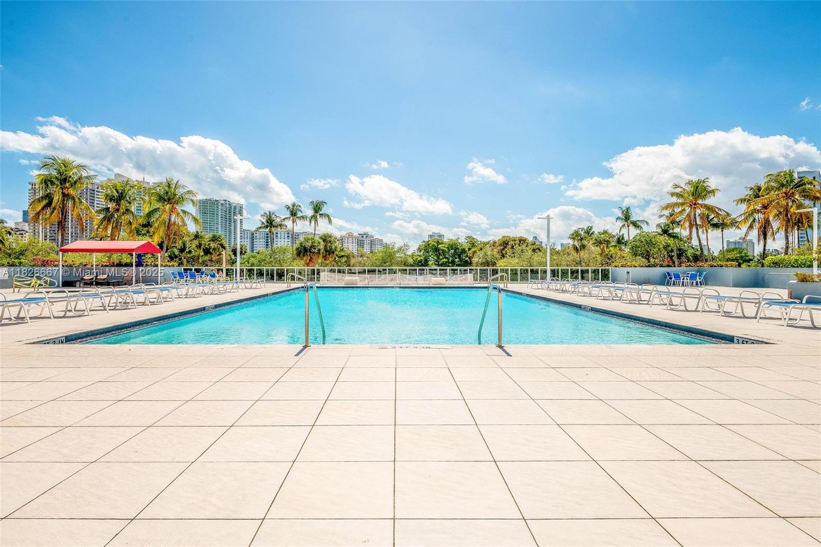 3675 N Country Club Dr #1906, Aventura, Florida image 39