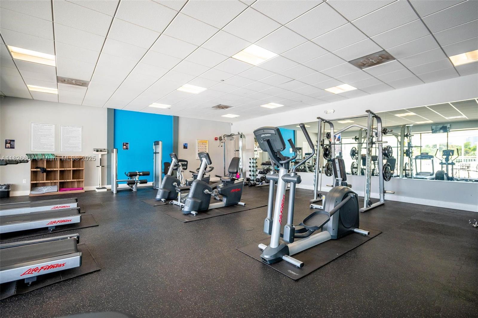 3675 N Country Club Dr #1906, Aventura, Florida image 43