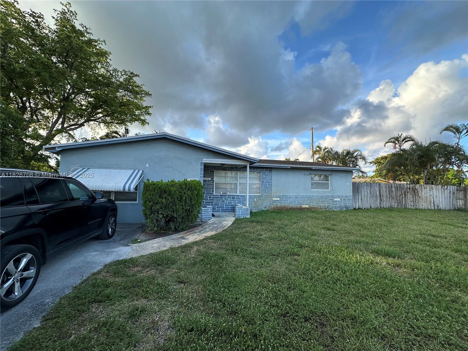 Residential, Lauderdale Lakes, Florida image 1