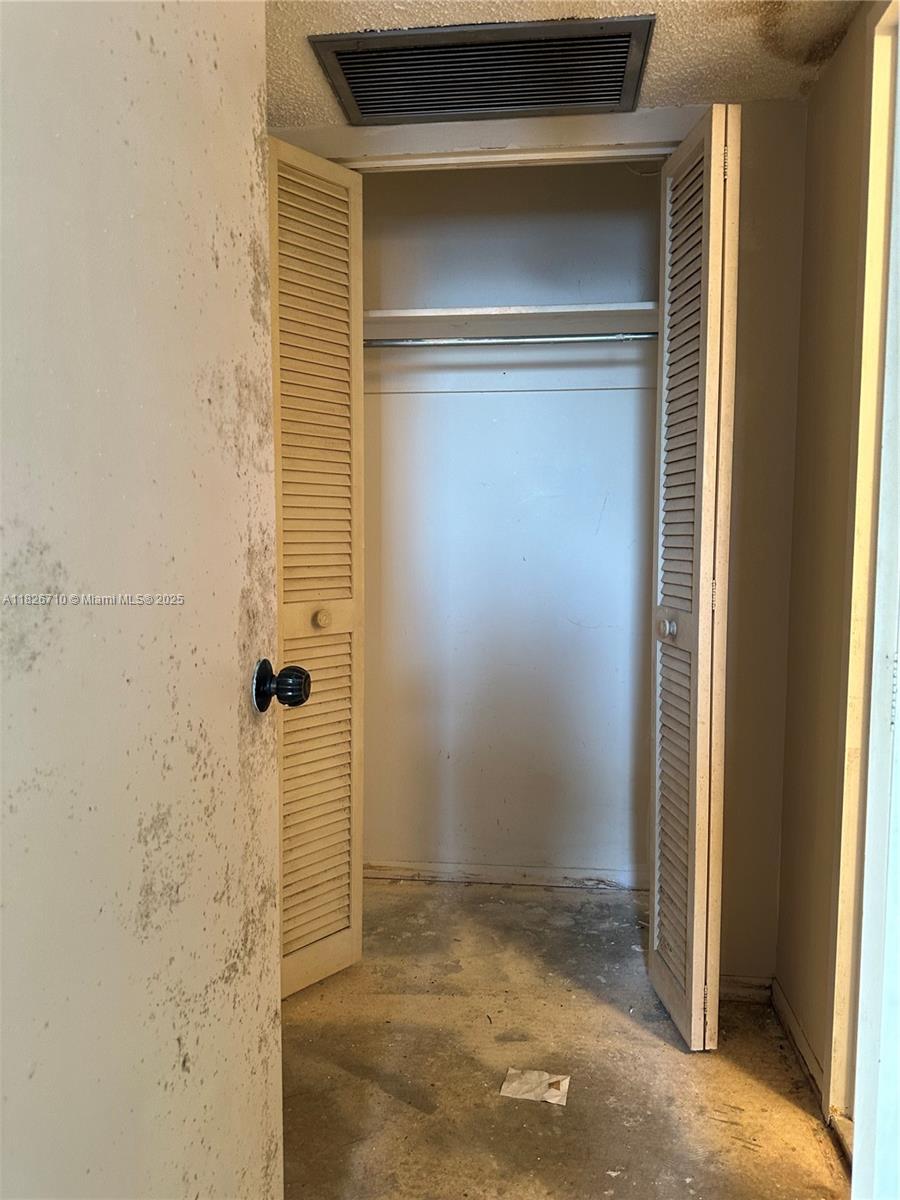 3180 S Ocean Dr #209, Hallandale Beach, Florida image 13