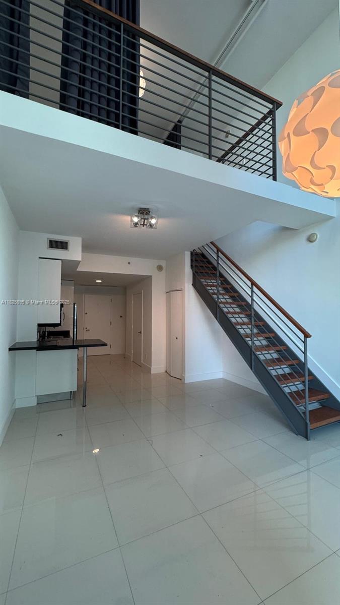 60 SW 13th St #2010, Miami FL 33130