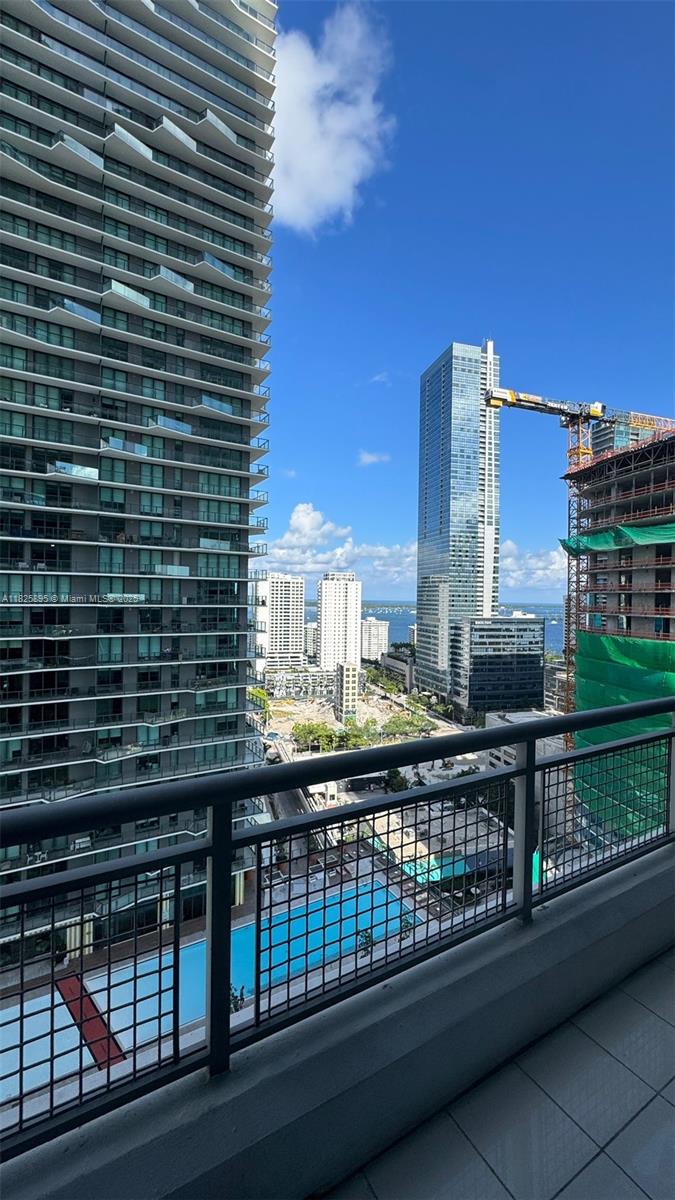 60 SW 13th St #2010, Miami FL 33130