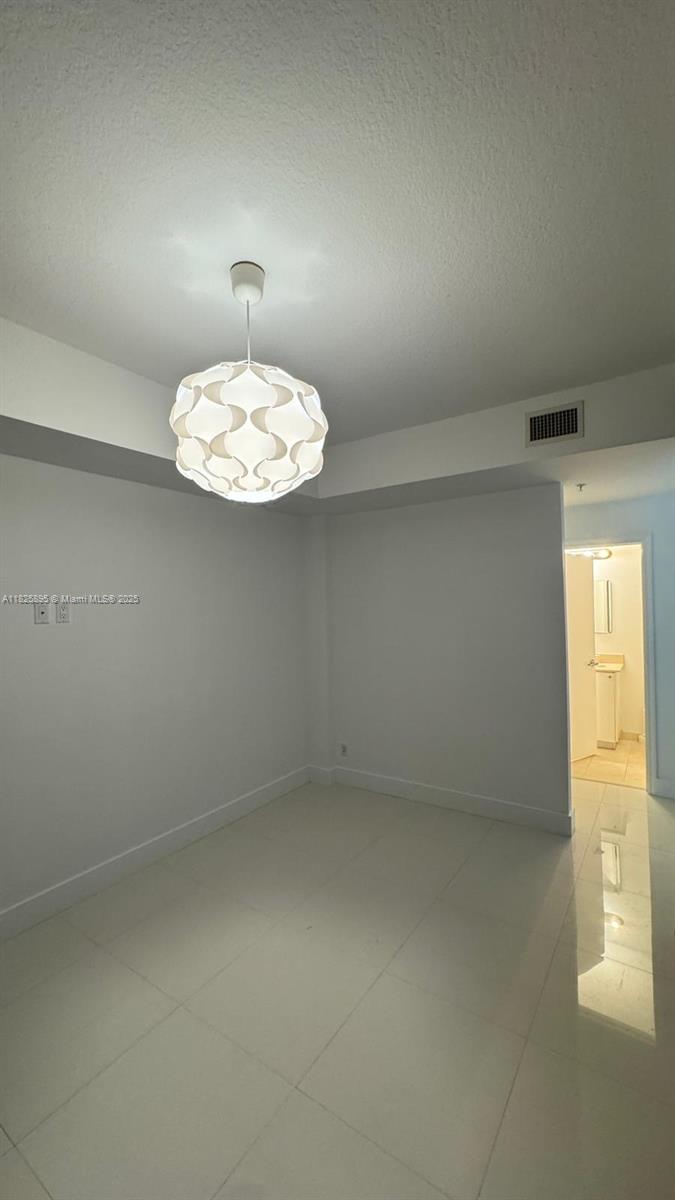 60 SW 13th St #2010, Miami FL 33130