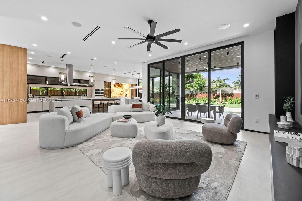 1132 SE 6th Ter, Fort Lauderdale, Florida image 13