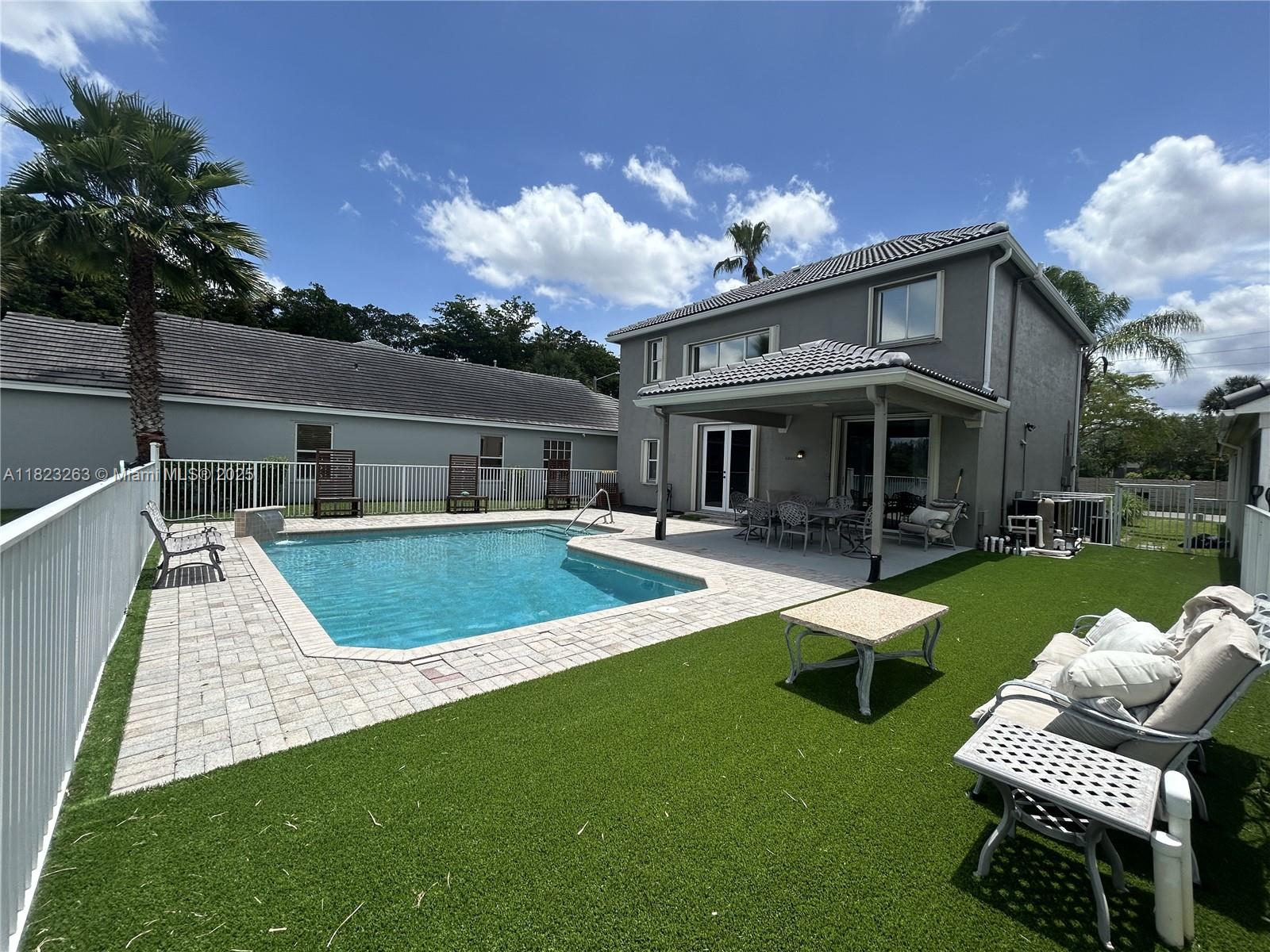 Property photo # 4