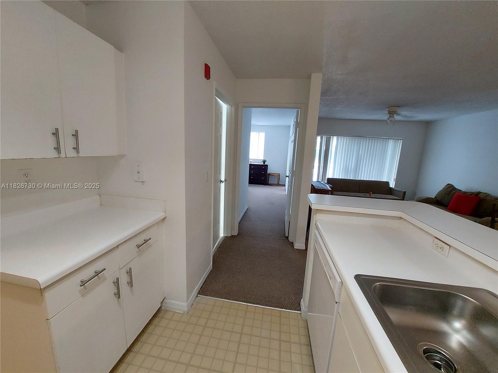 2640 S University Dr #125, Davie, Florida image 19