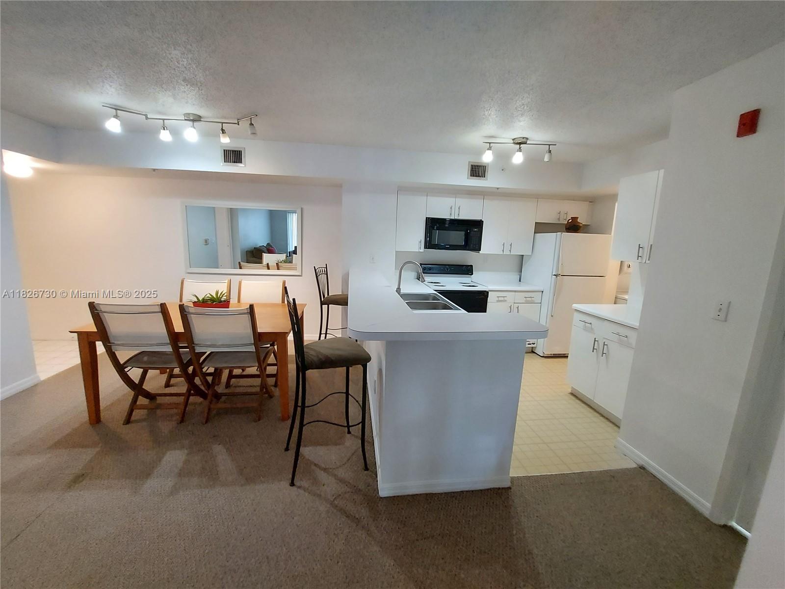2640 S University Dr #125, Davie, Florida image 8