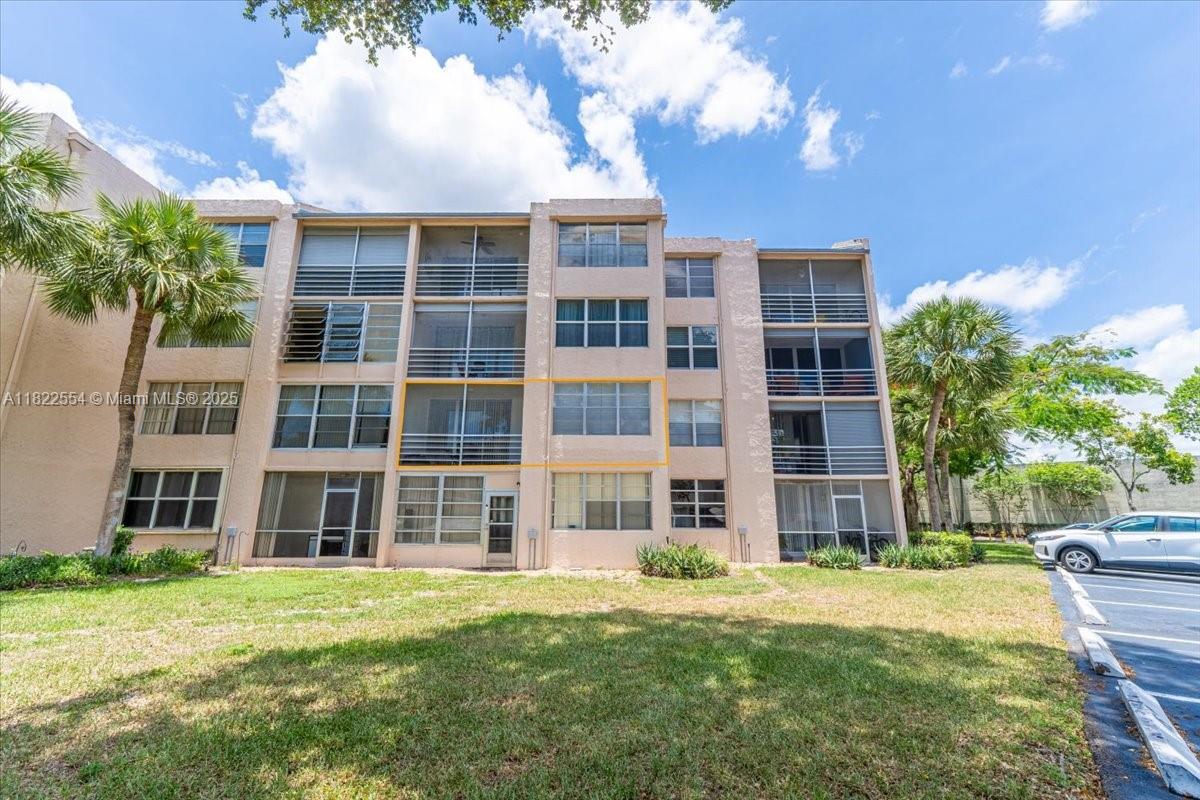 9481 Evergreen Pl #206, Davie, Florida image 27