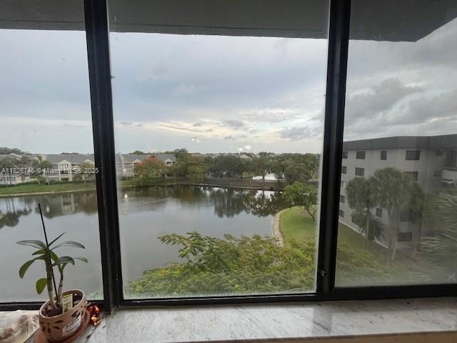 8020 Hampton Blvd #501, North Lauderdale, Florida image 3