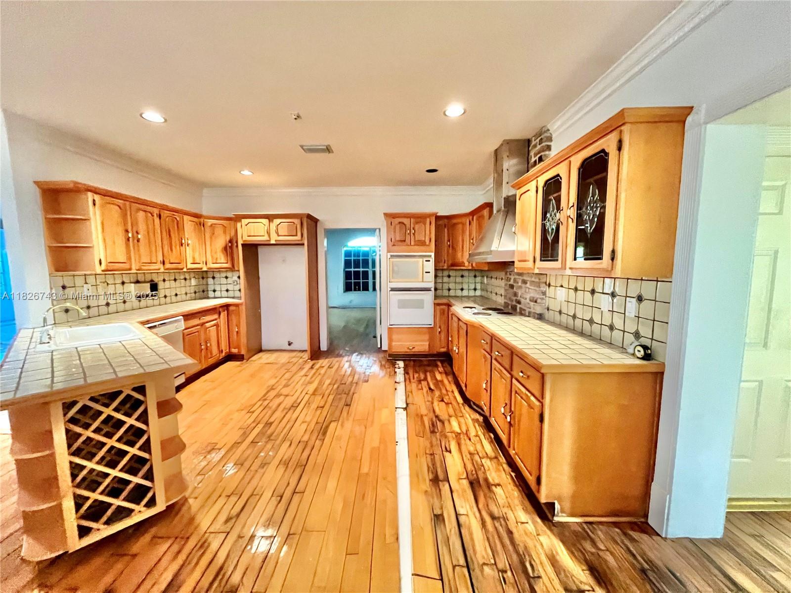 7235 S Prestwick Pl, Miami Lakes, Florida image 10