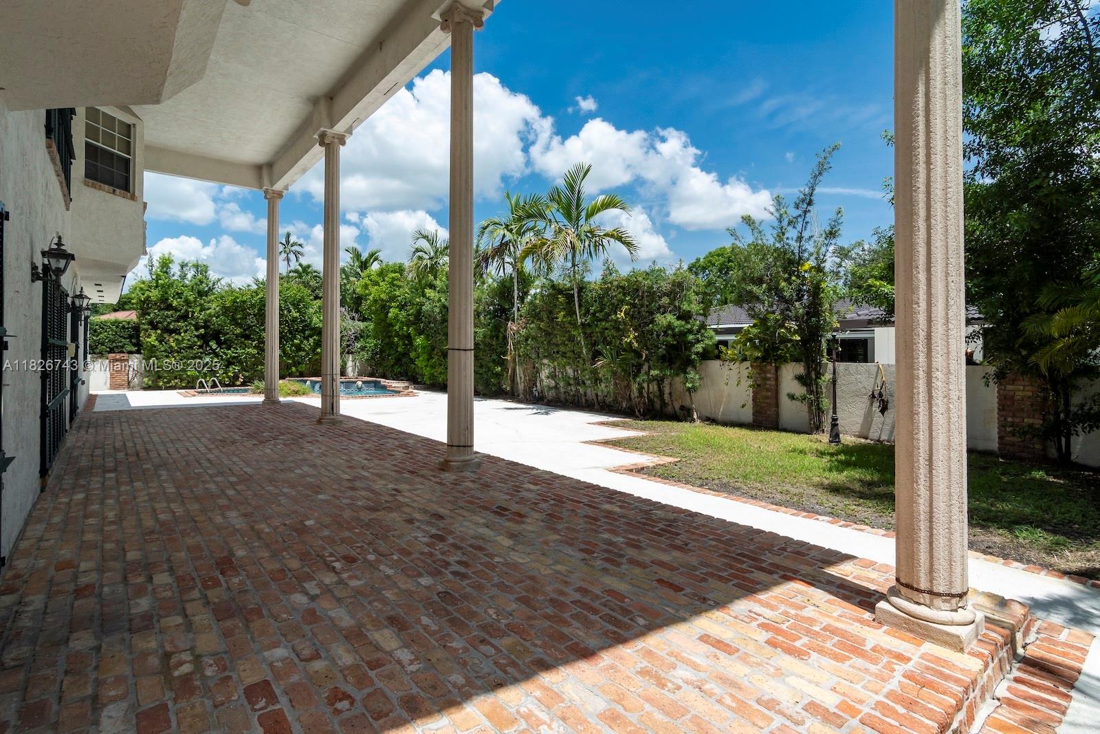 7235 S Prestwick Pl, Miami Lakes, Florida image 38