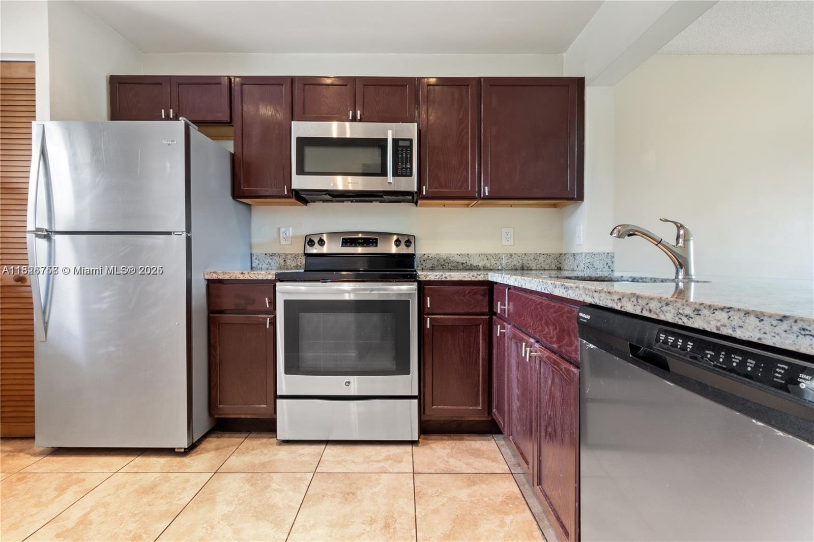 Property photo # 0