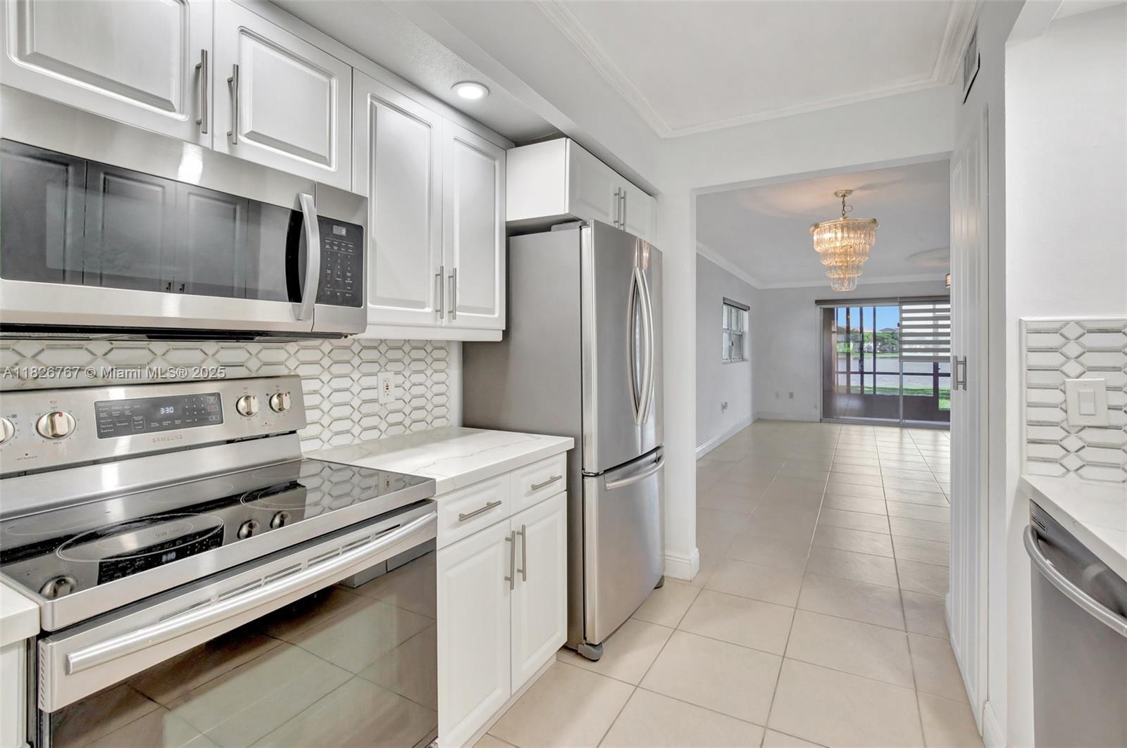 13800 SW 5th Ct #101M, Pembroke Pines, Florida image 2