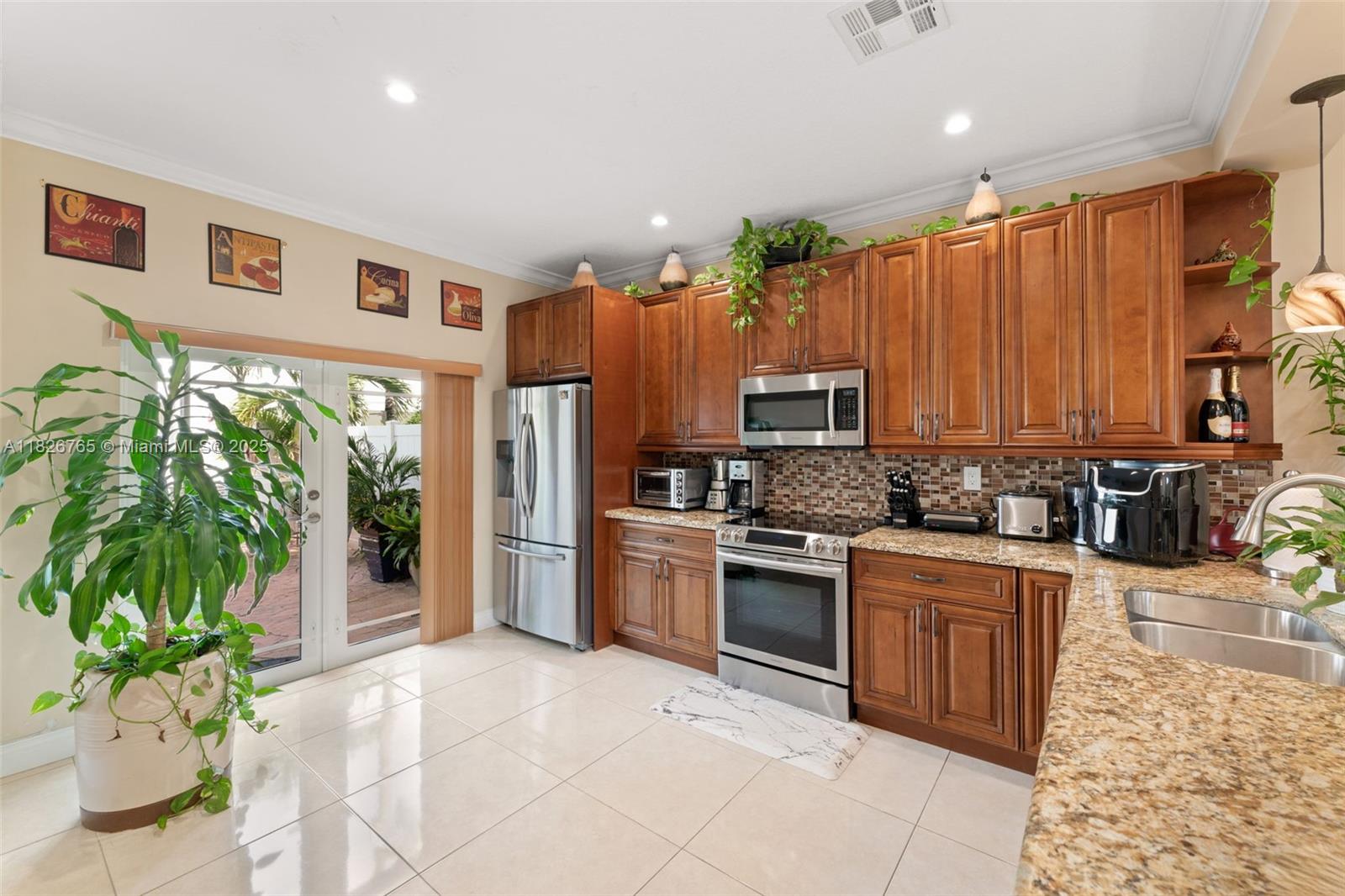 Property photo # 8