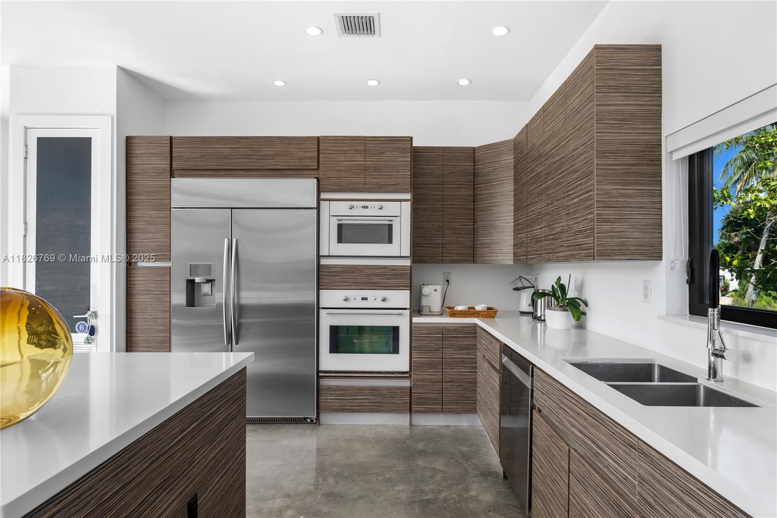 1009 NE 104th St, Miami Shores, Florida image 20