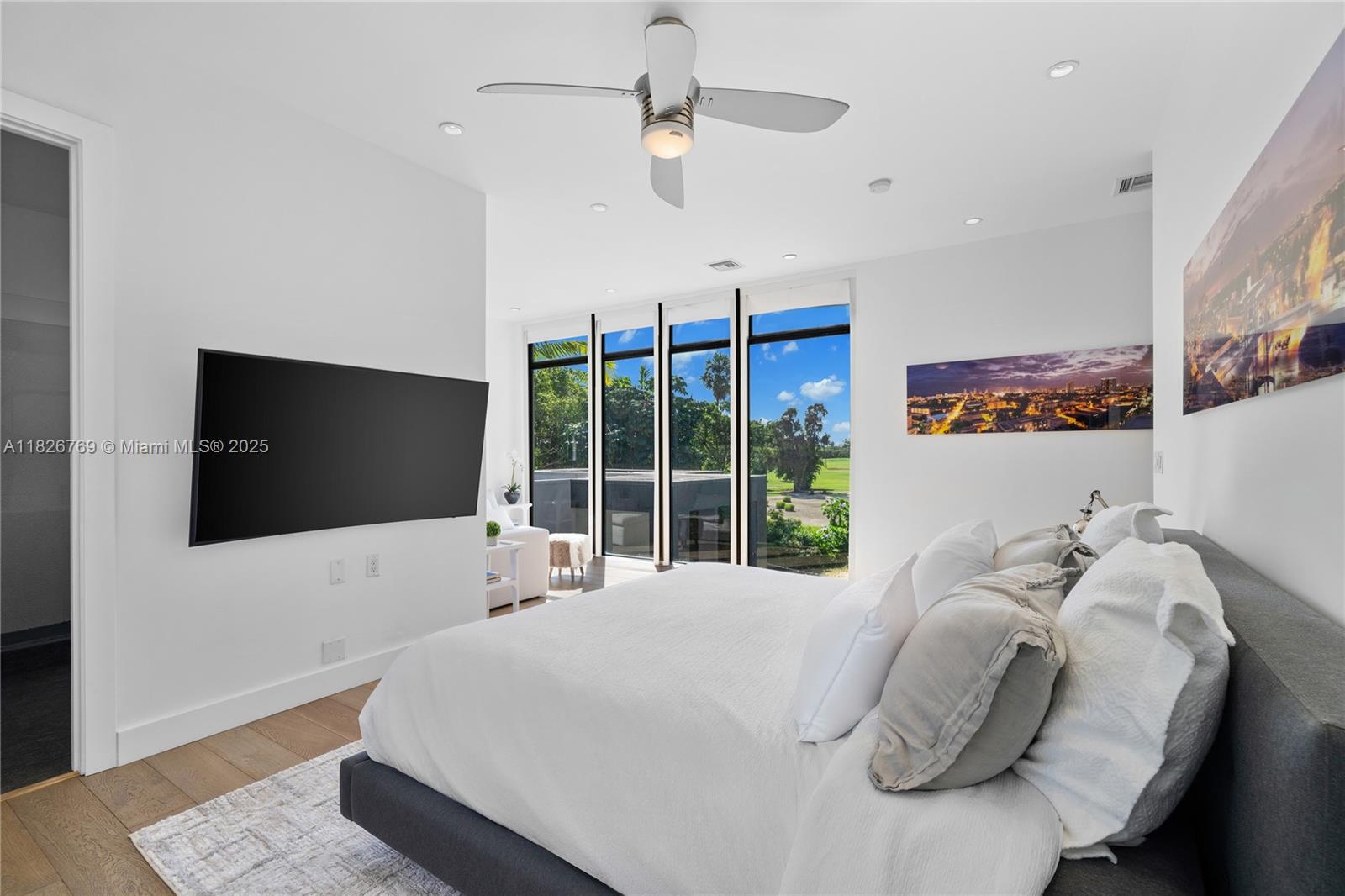 1009 NE 104th St, Miami Shores, Florida image 31