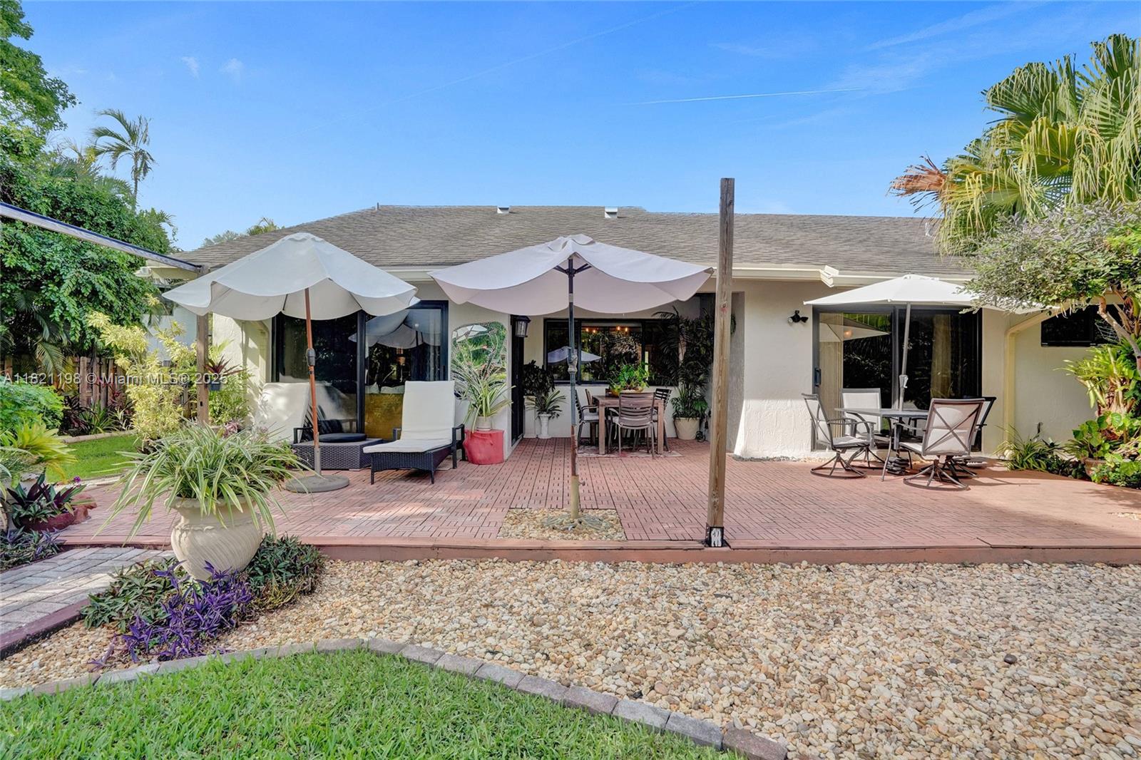 10030 SW 8th St, Pembroke Pines, Florida image 33