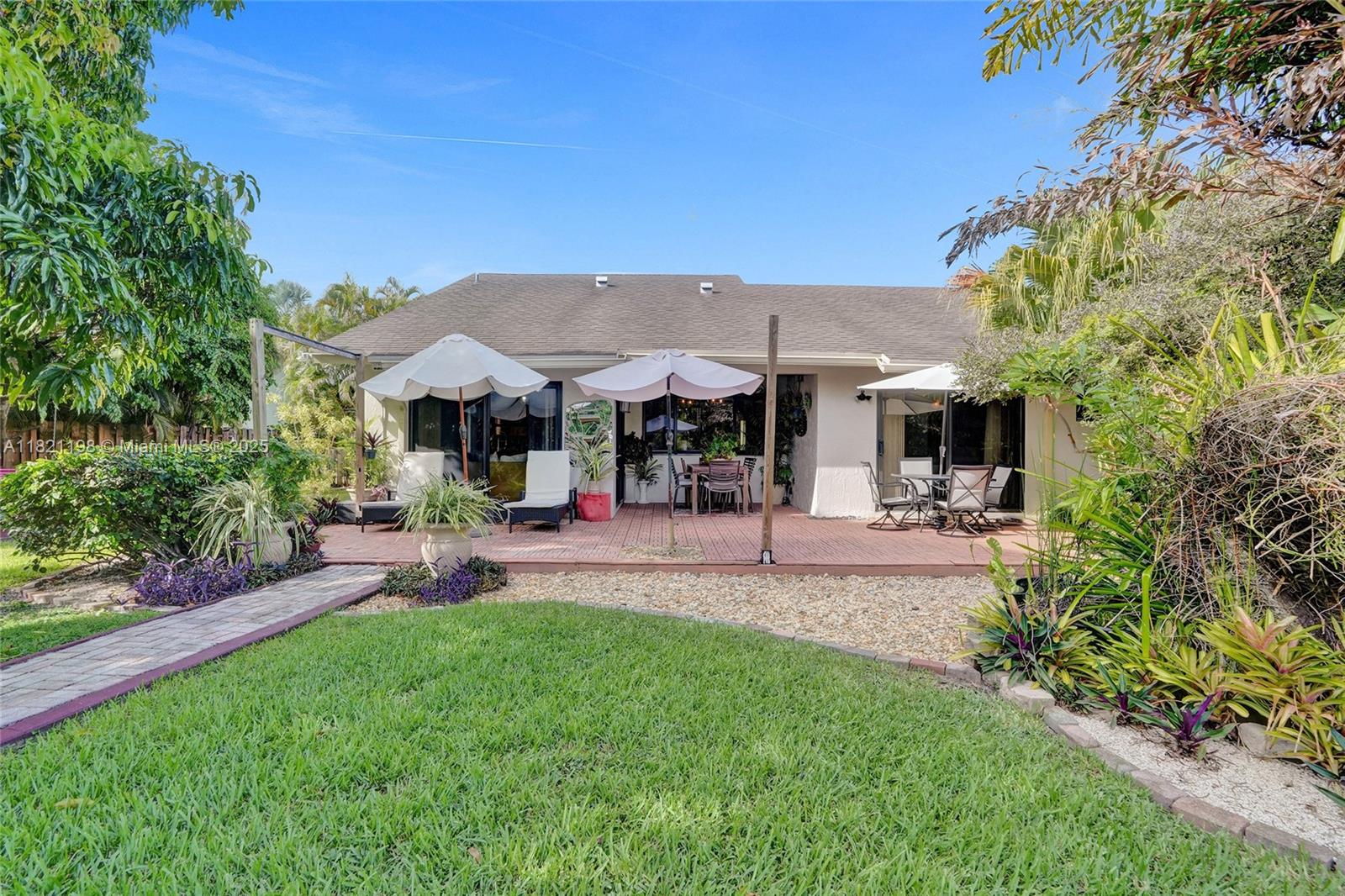 10030 SW 8th St, Pembroke Pines, Florida image 41