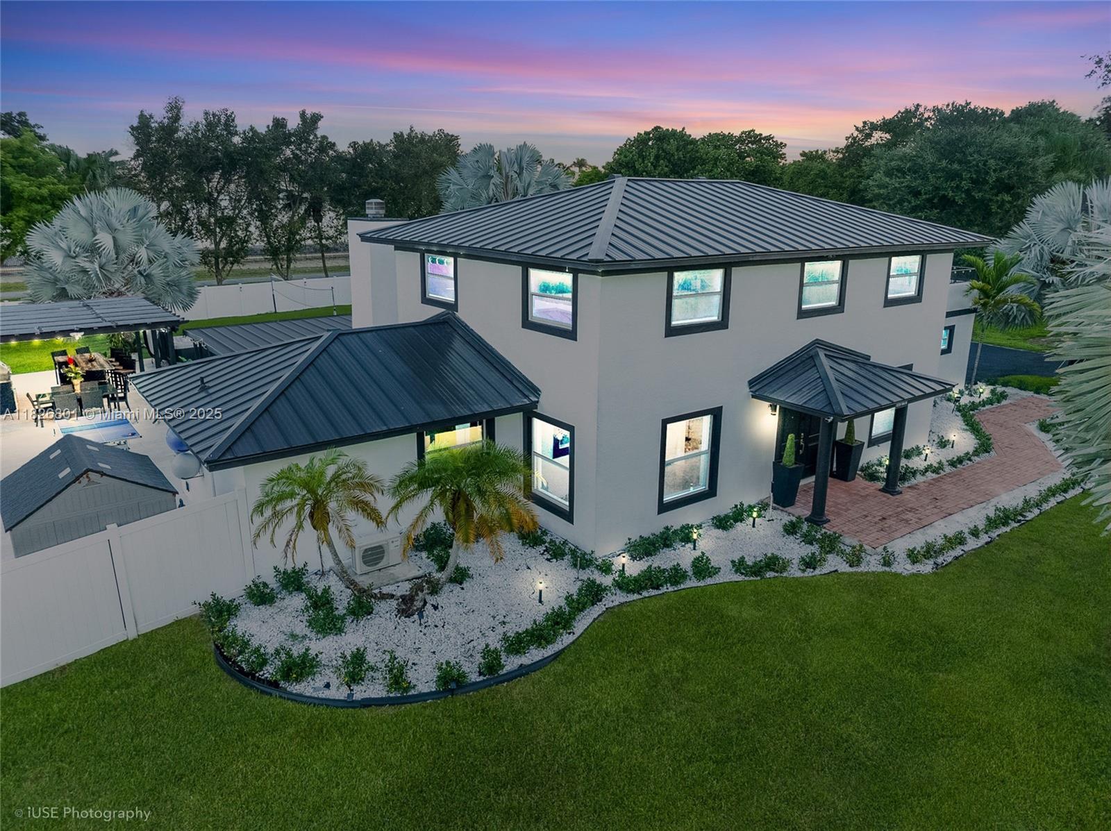 12220 Tara Dr, Plantation, Florida image 16