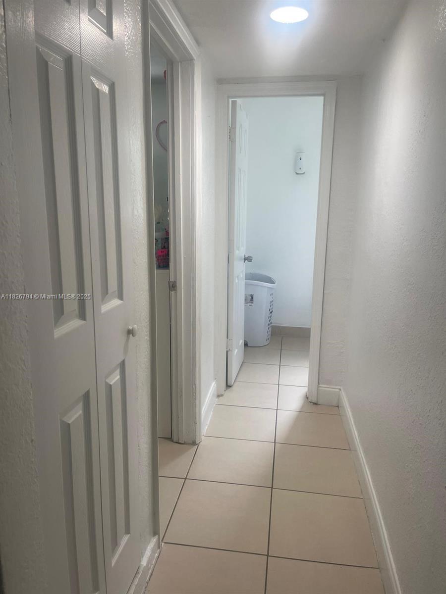 1624 NE 48th Ct, Pompano Beach, Florida image 8