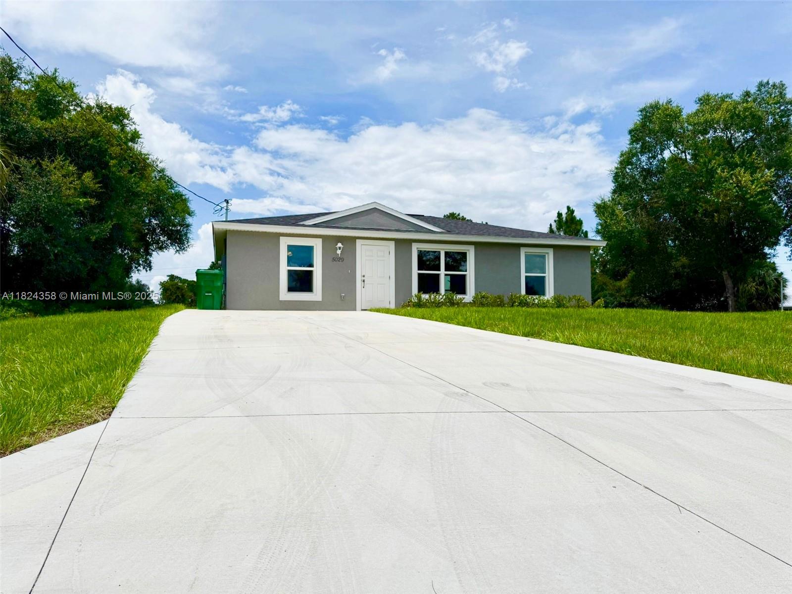 5029 N Dogwood Cir, La Belle, Florida image 4
