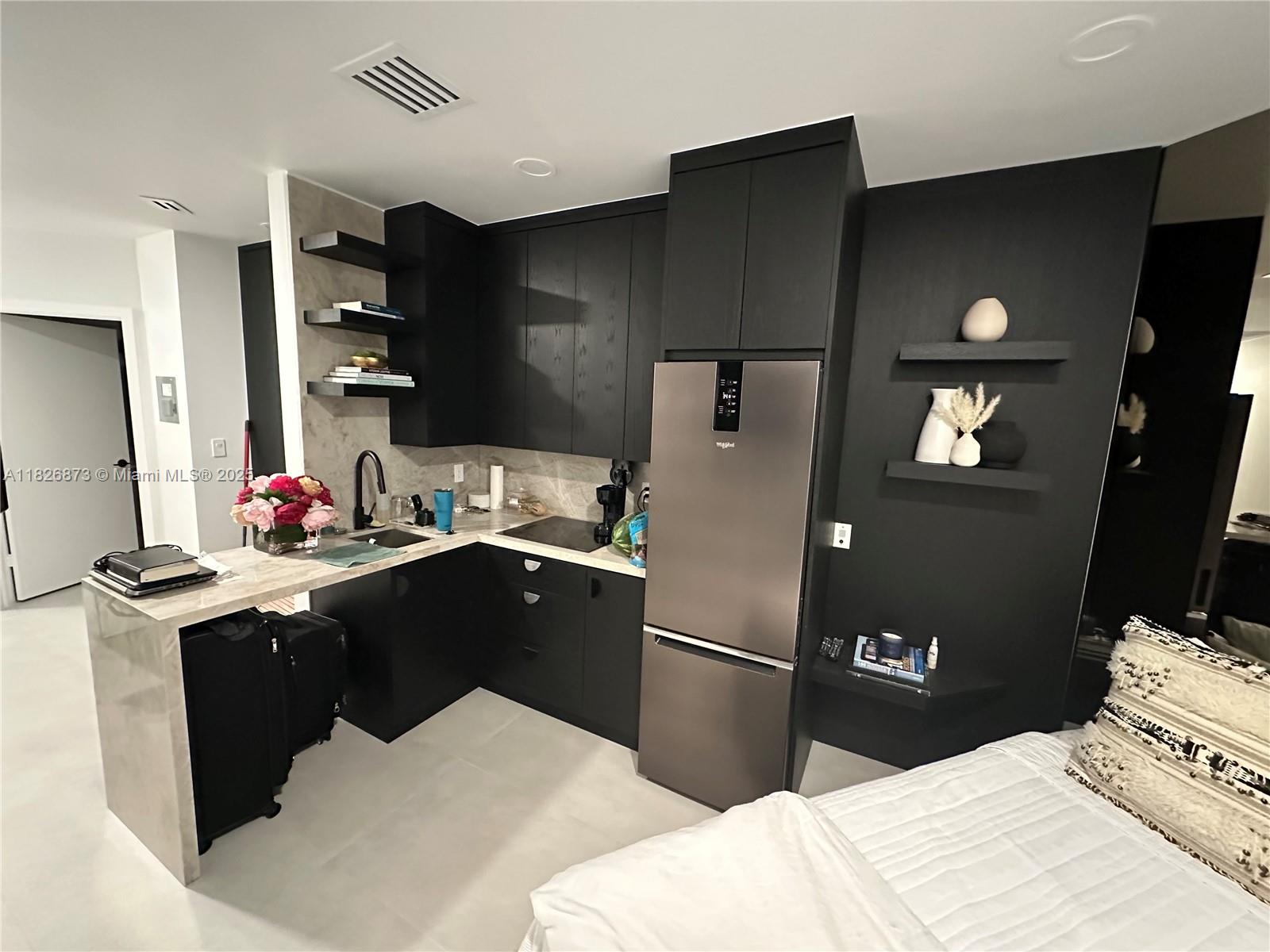 3000 Island Blvd #325, Aventura, Florida image 5