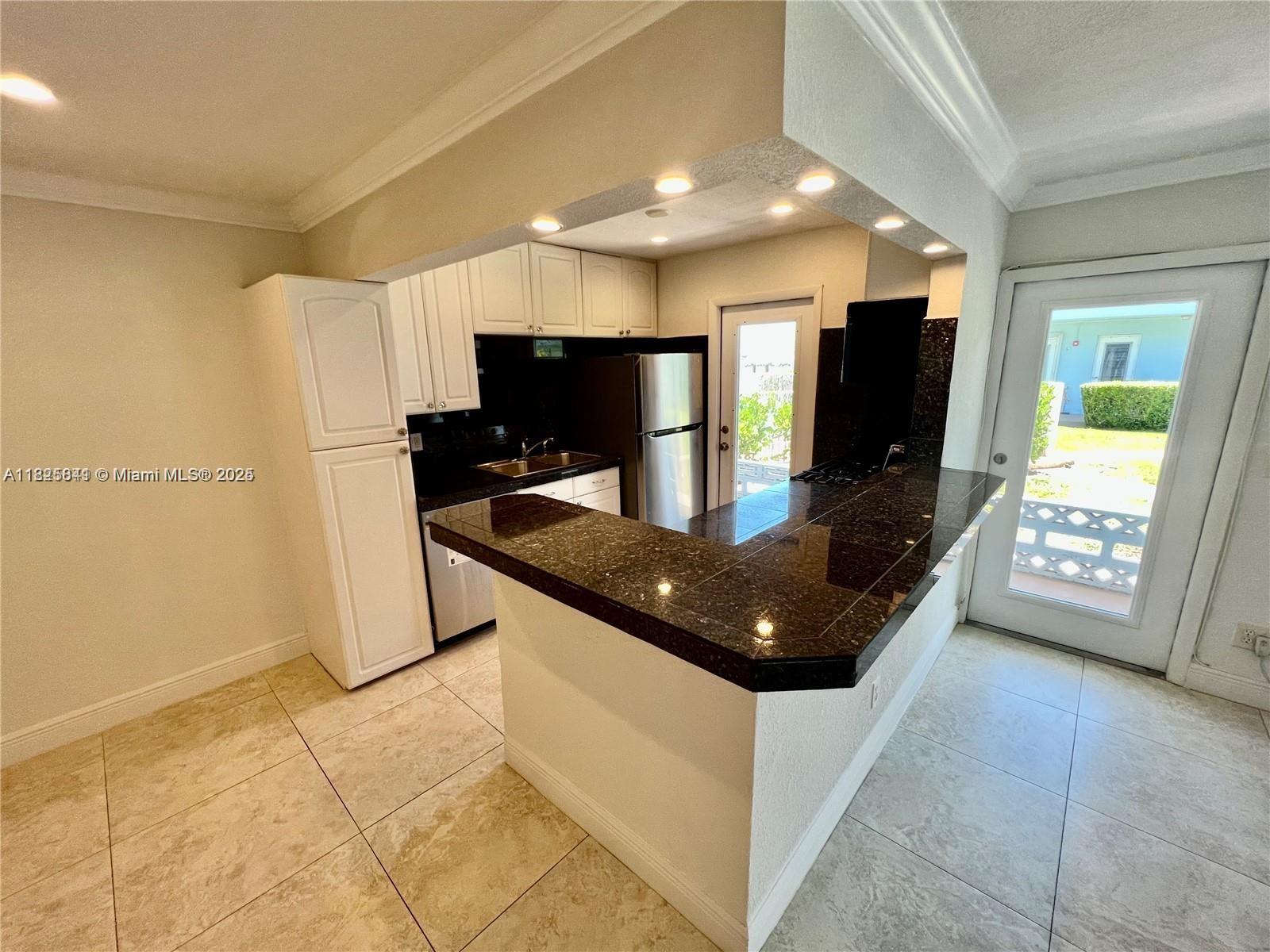 Property photo # 4