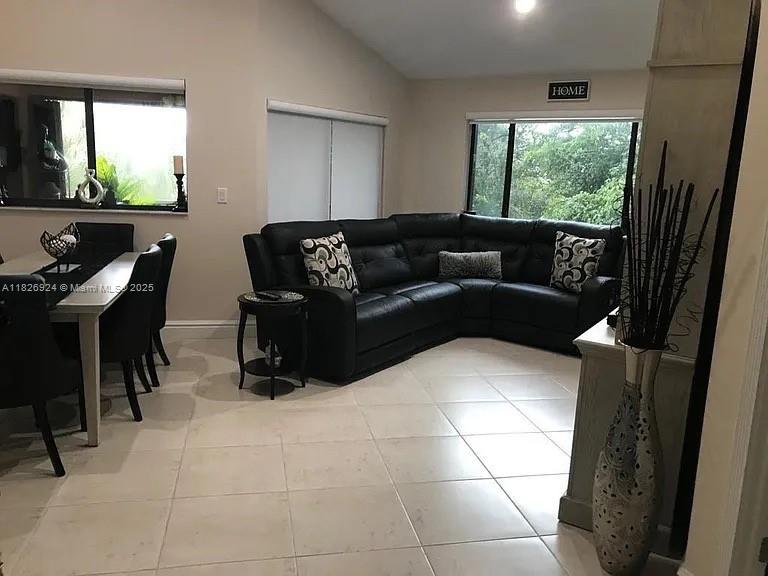 15405 N Miami Lakeway N #307, Miami Lakes, Florida image 1