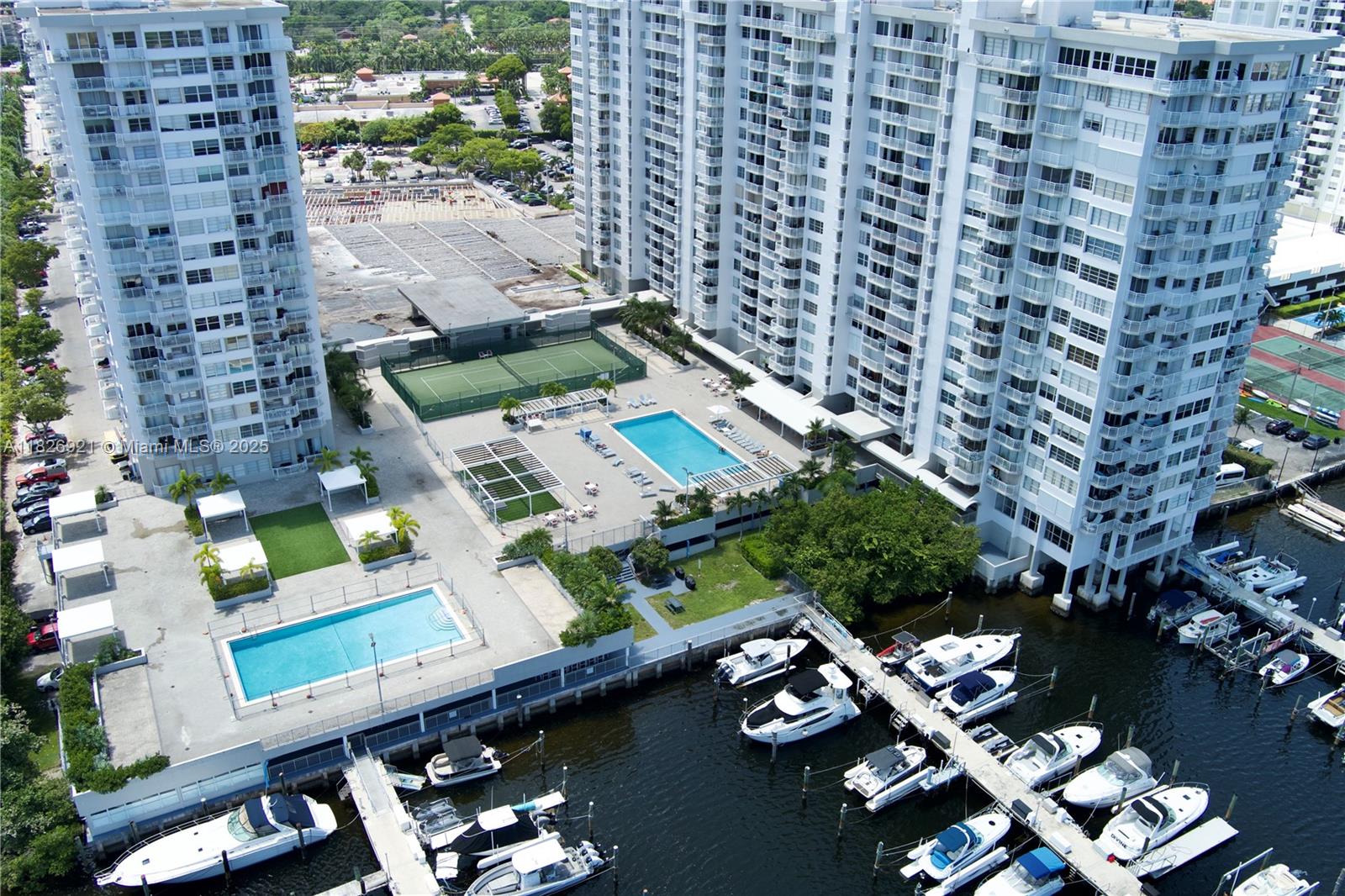 18081 Biscayne Blvd #801, Aventura, Florida image 30