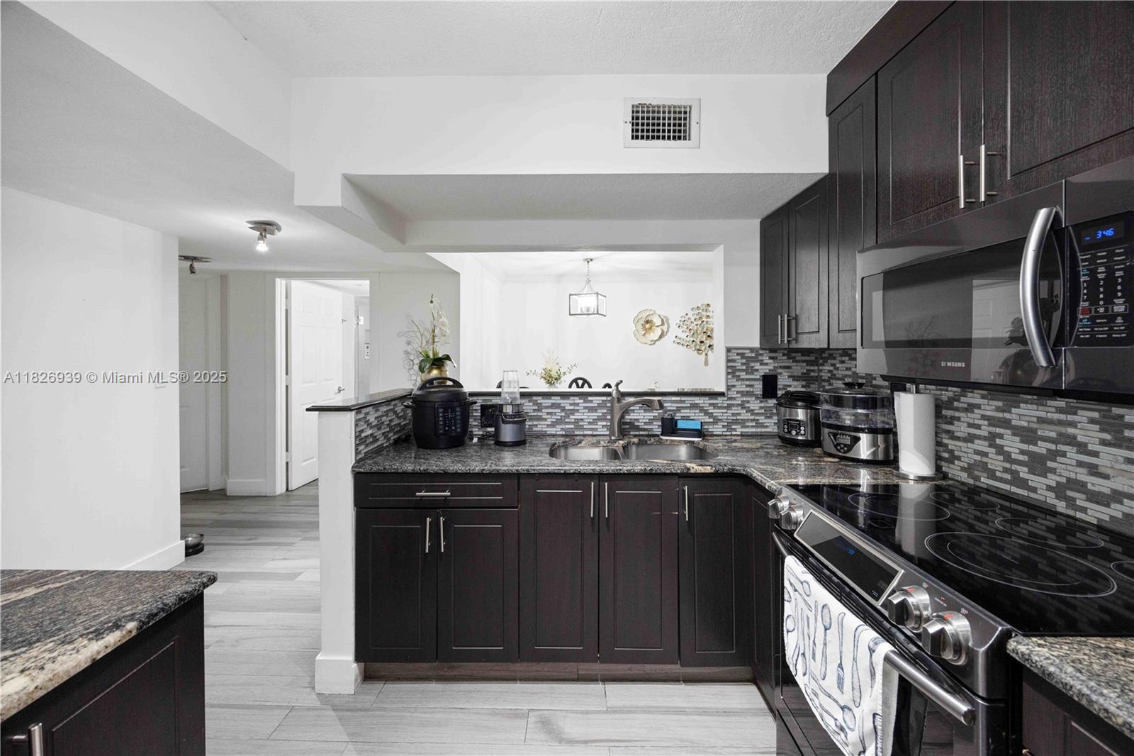 Property photo # 3
